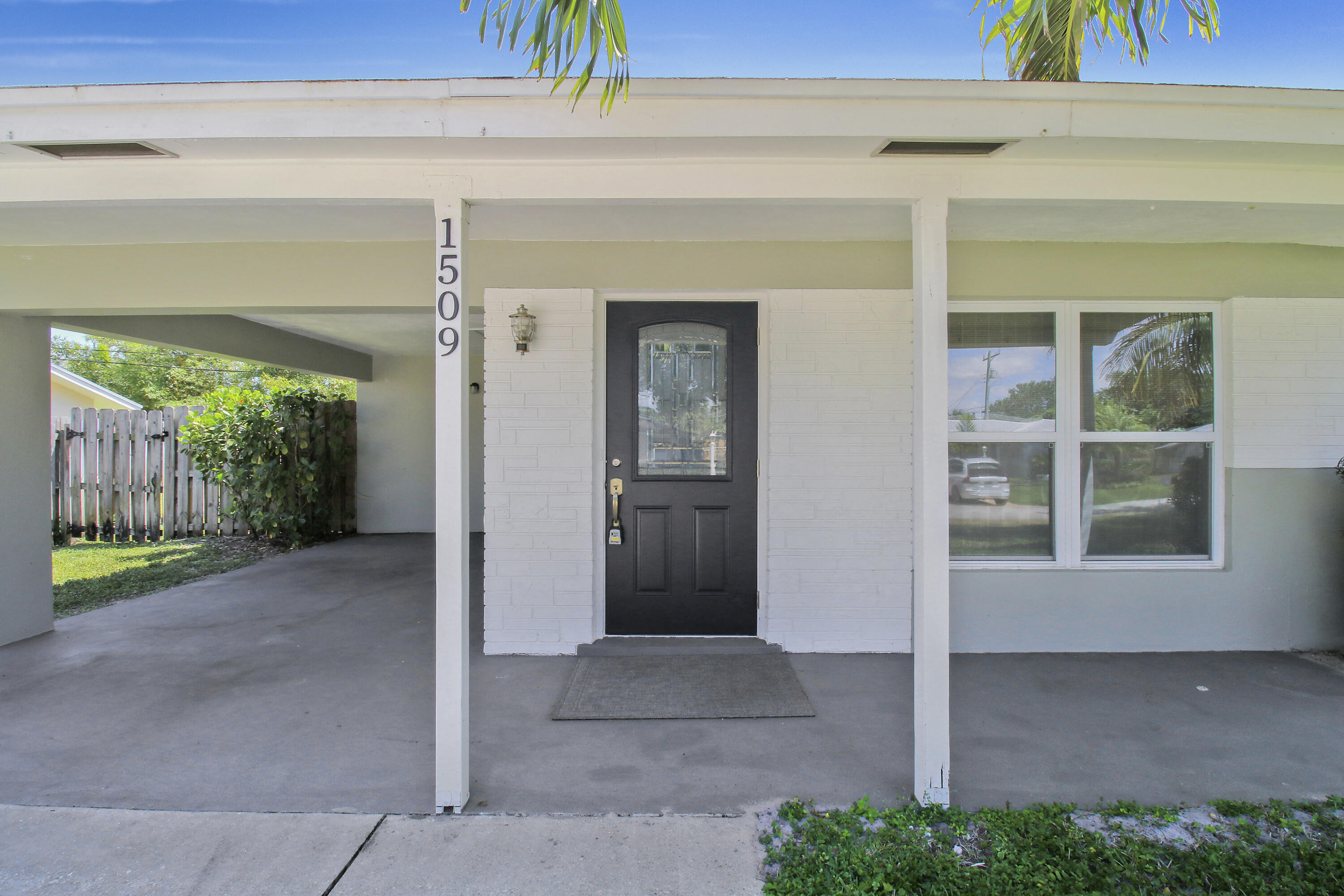 1509 Venus Avenue