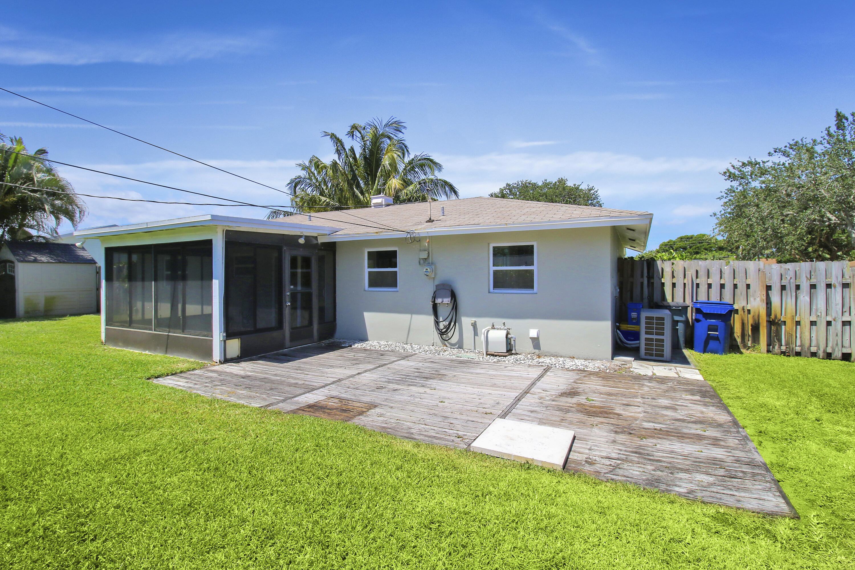 1509 Venus Avenue