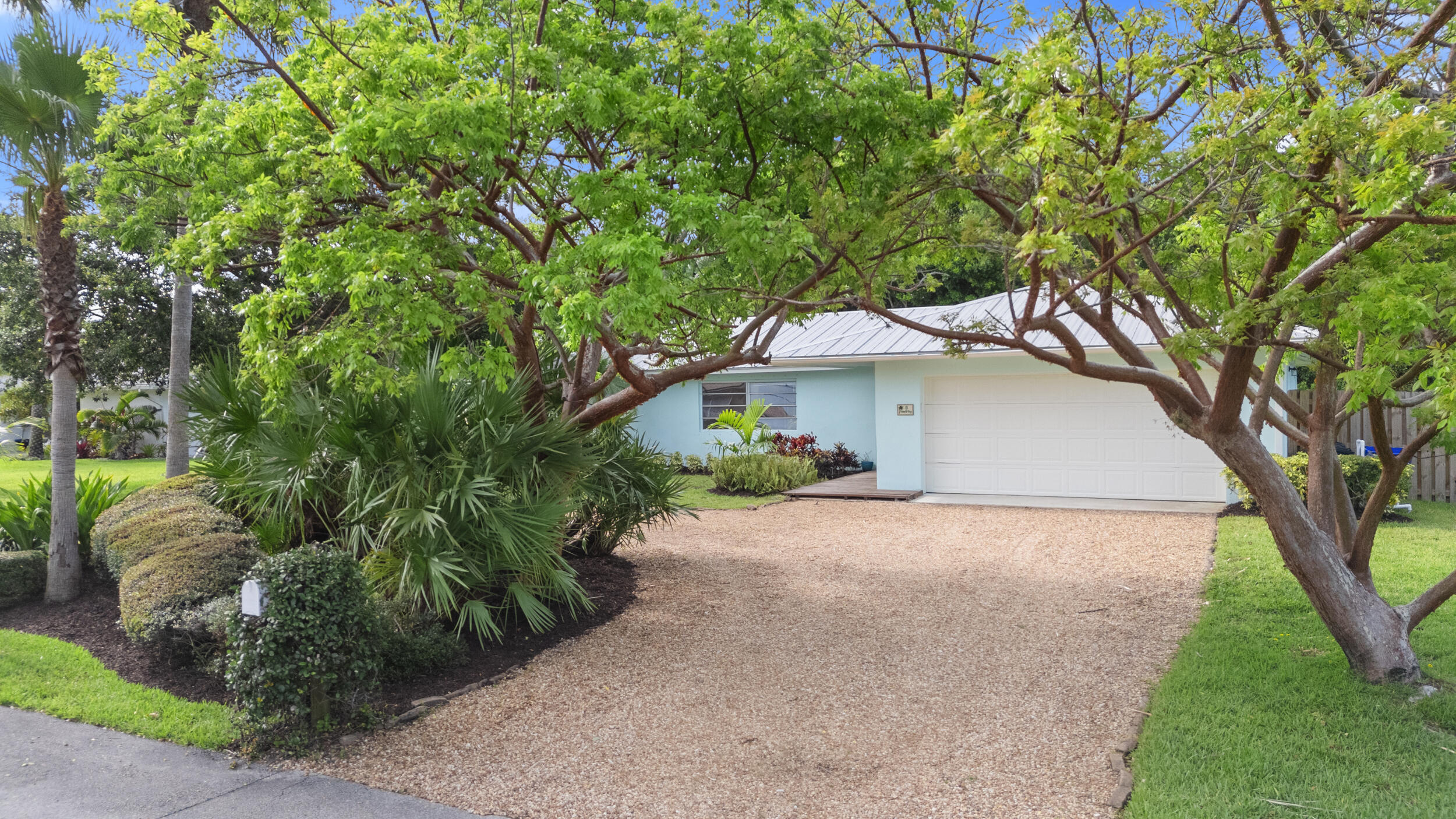 8 Palmetto Way