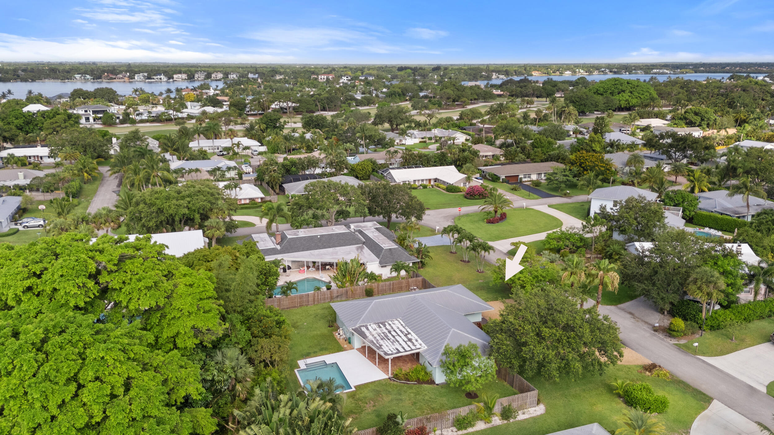 8 Palmetto Way