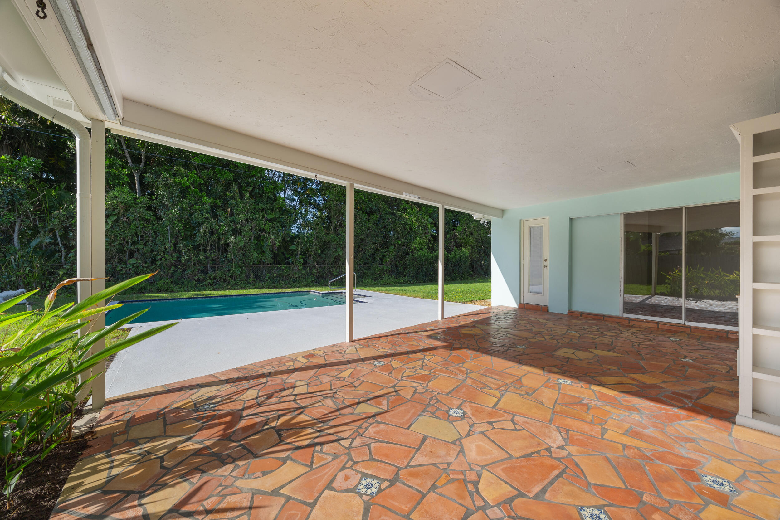 8 Palmetto Way