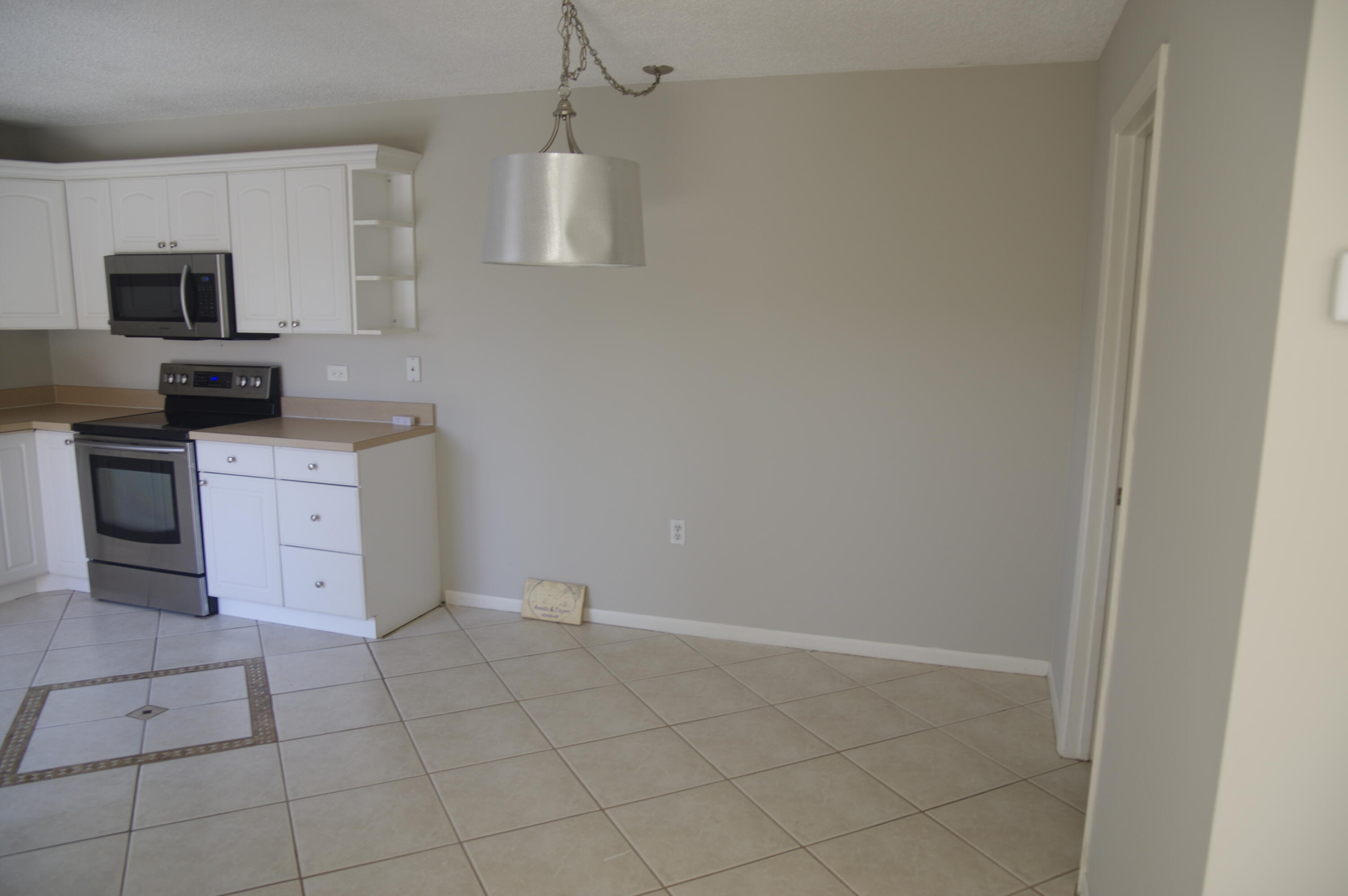 3900 County Line Road 22b