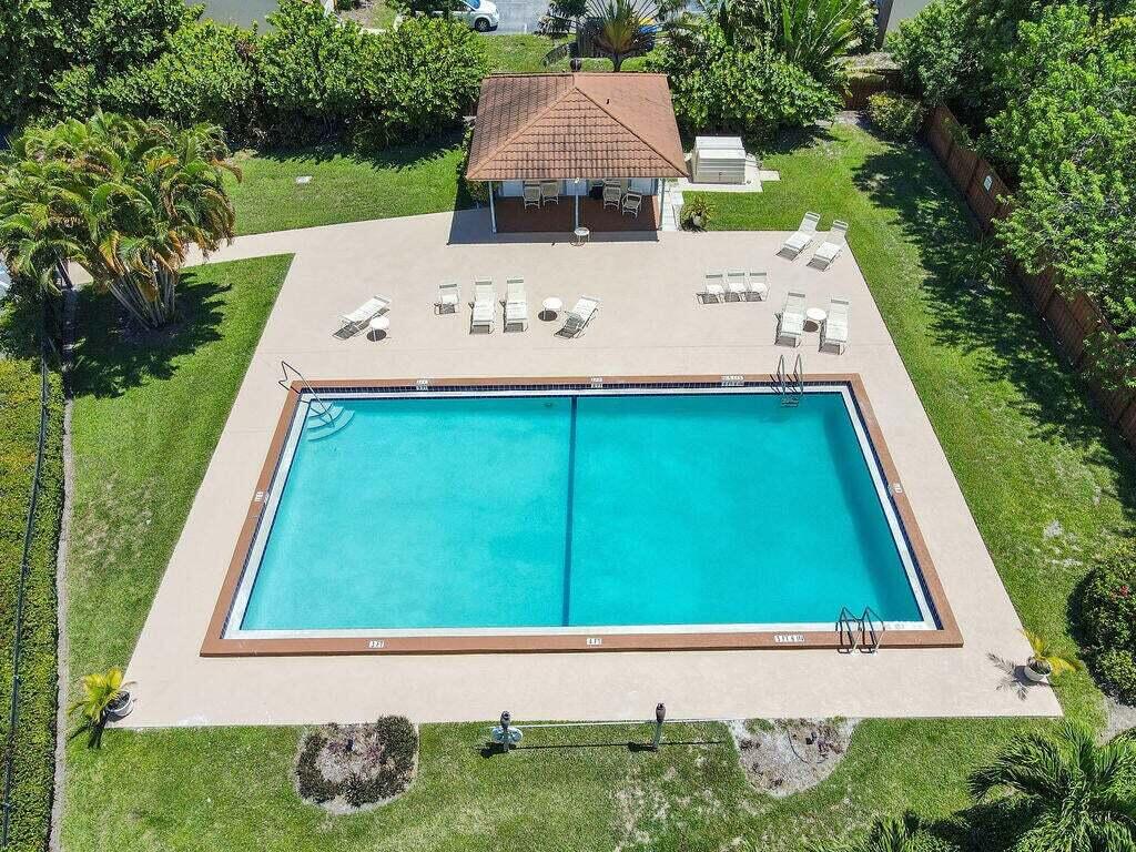 3900 County Line Road 22b