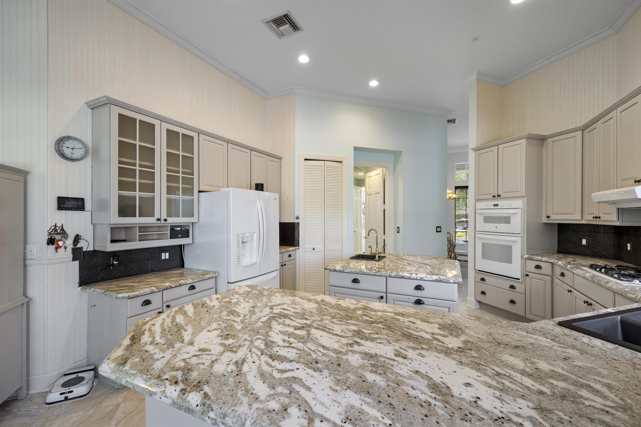 10732 SE River Ridge Court