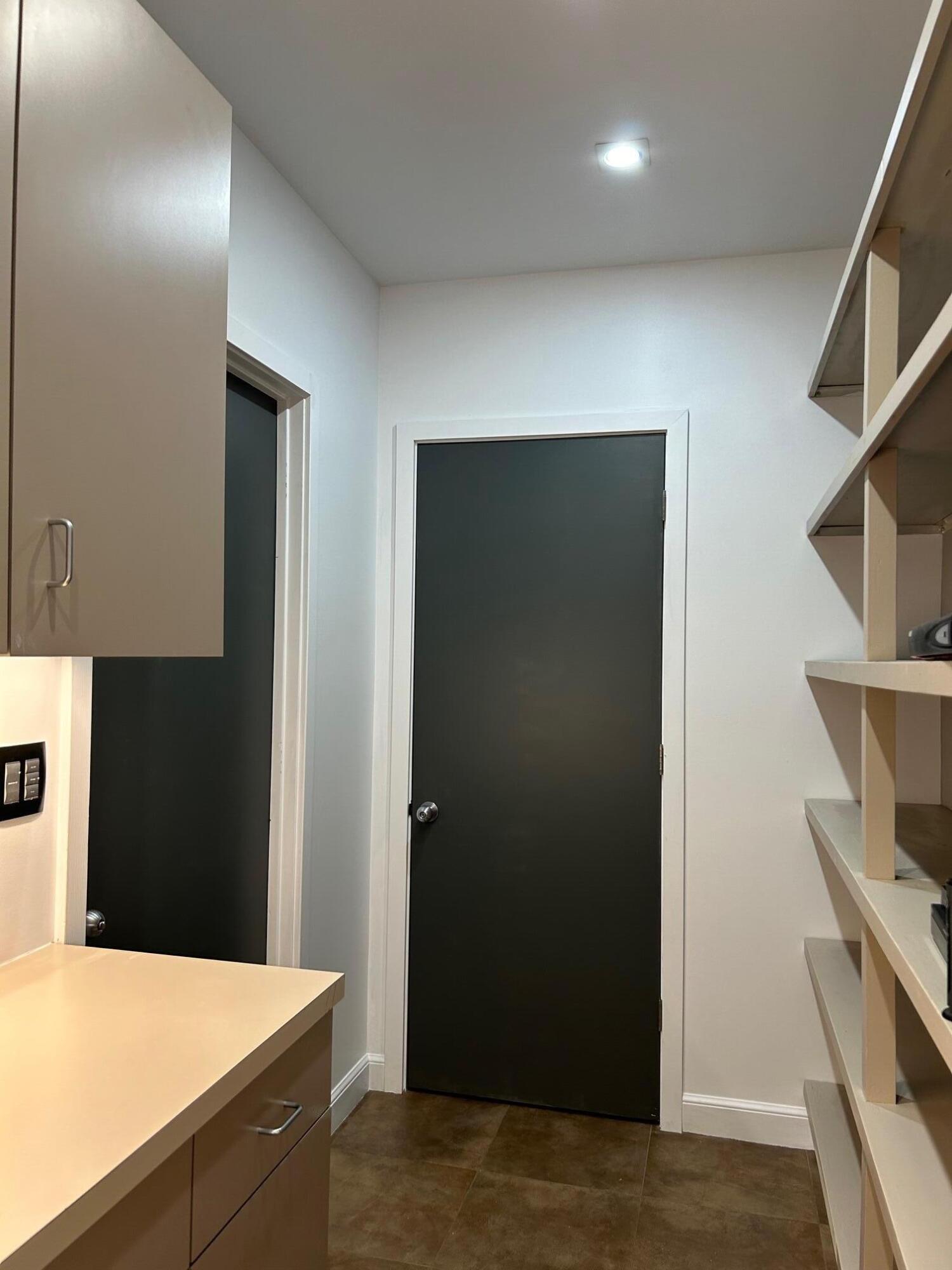 220 Venus Street 7