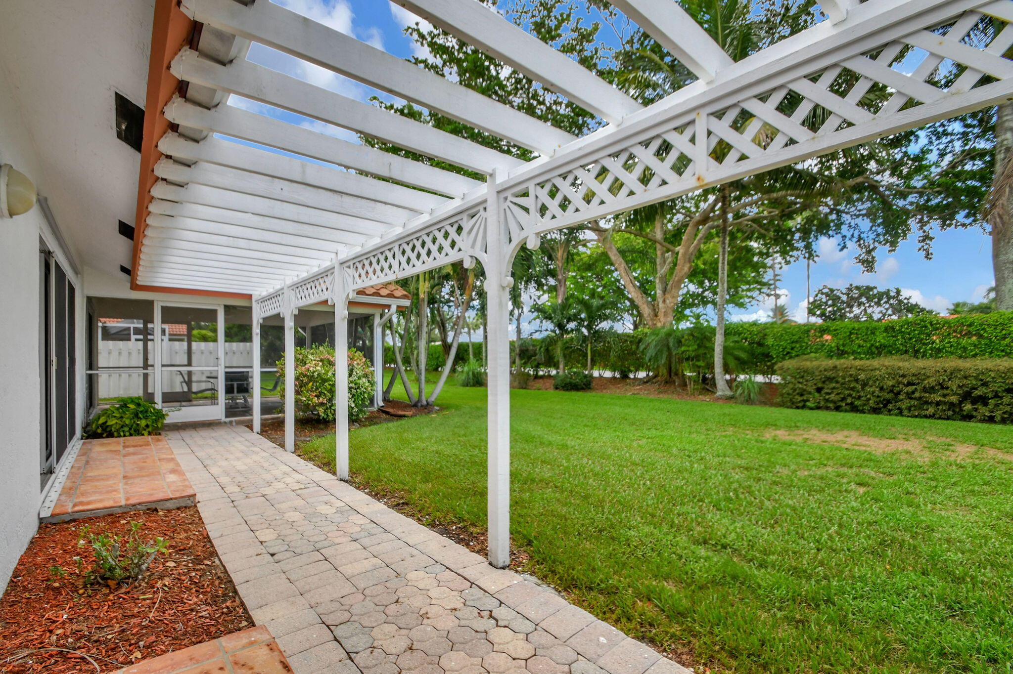 5930 Newport Village Way