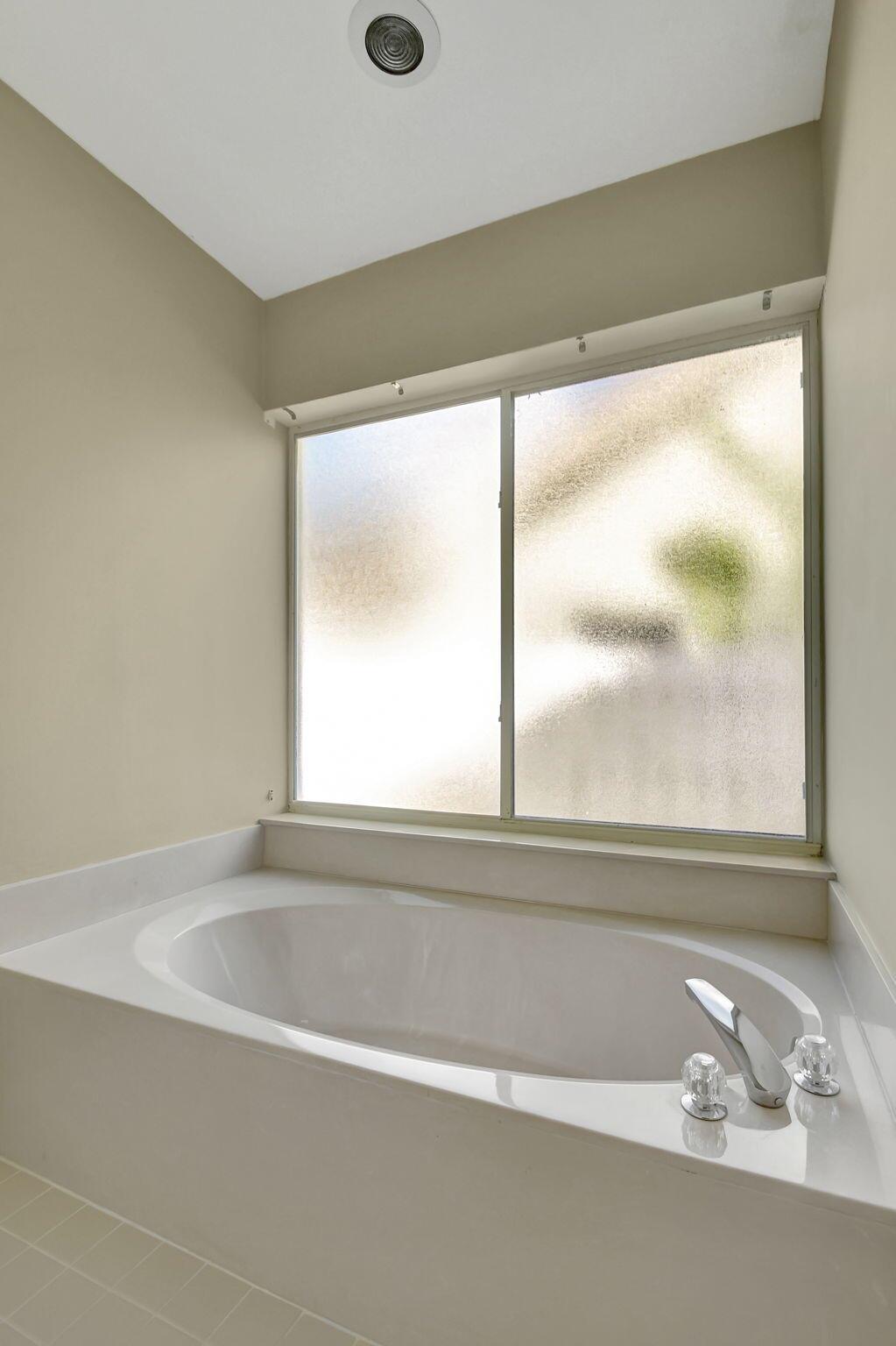 5930 Newport Village Way