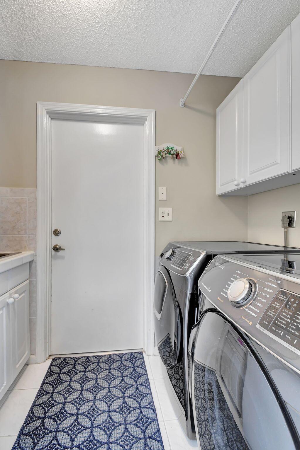 5930 Newport Village Way