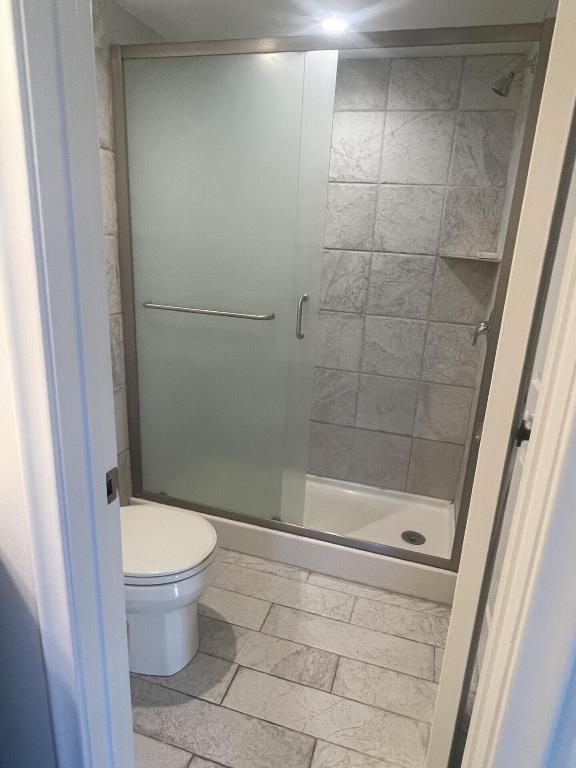 1050 Lake Shore Drive 202