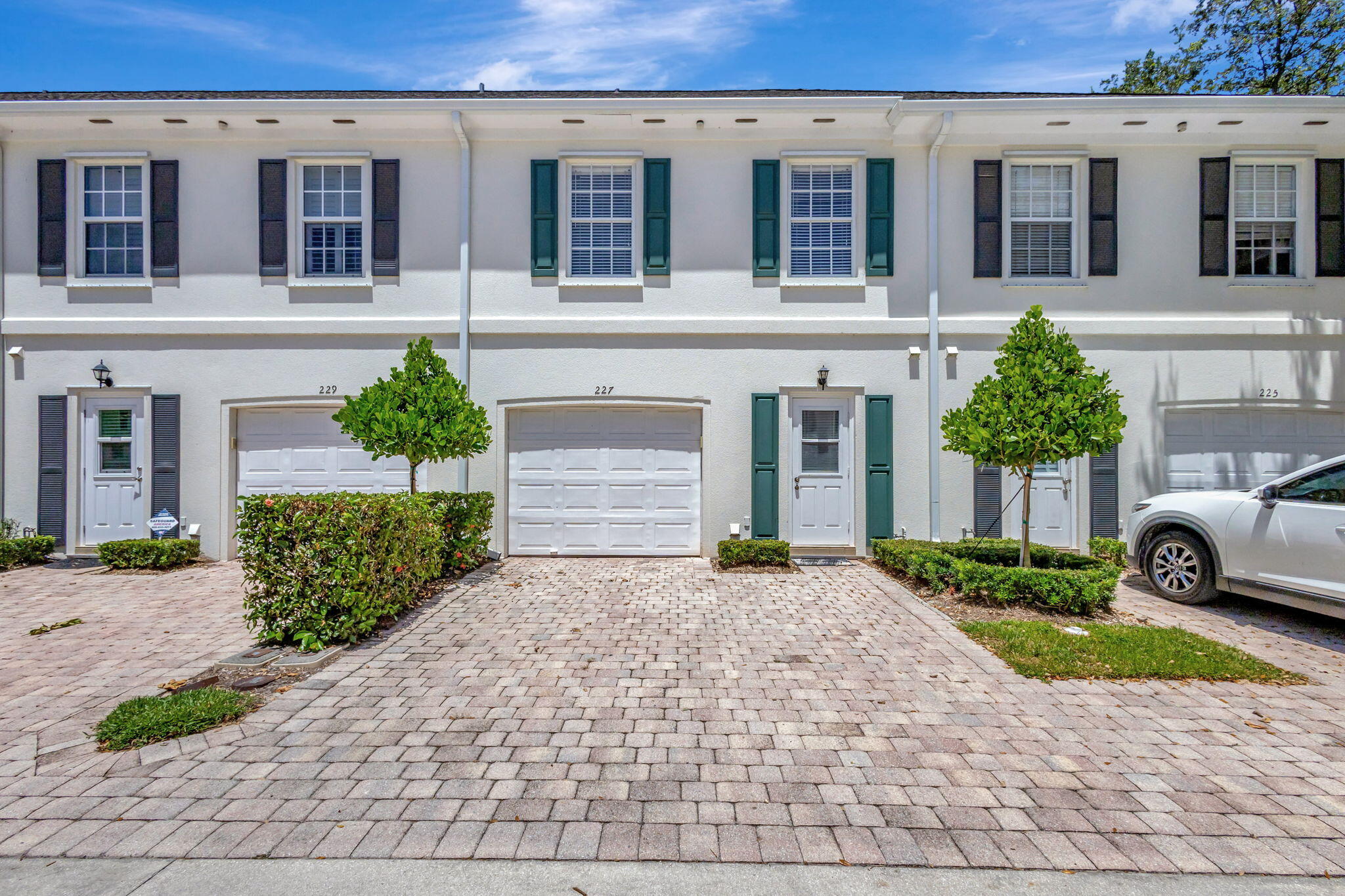 227 Murray Court