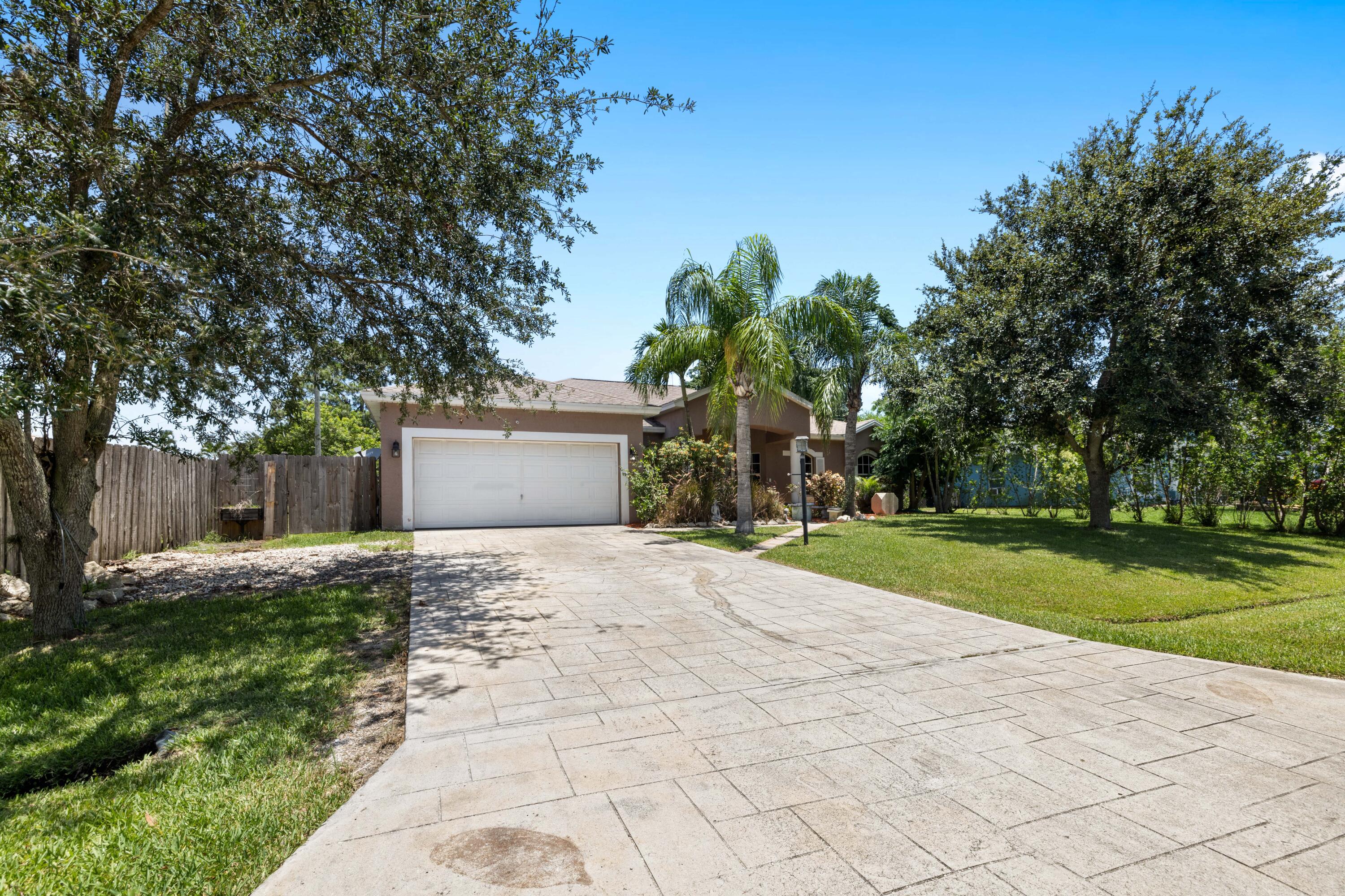 2409 SE Rival Avenue, Port St. Lucie