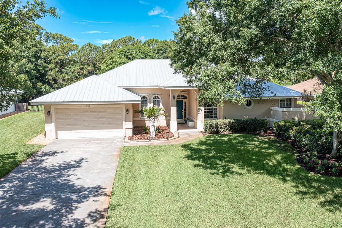 2119 SW Danforth Circle