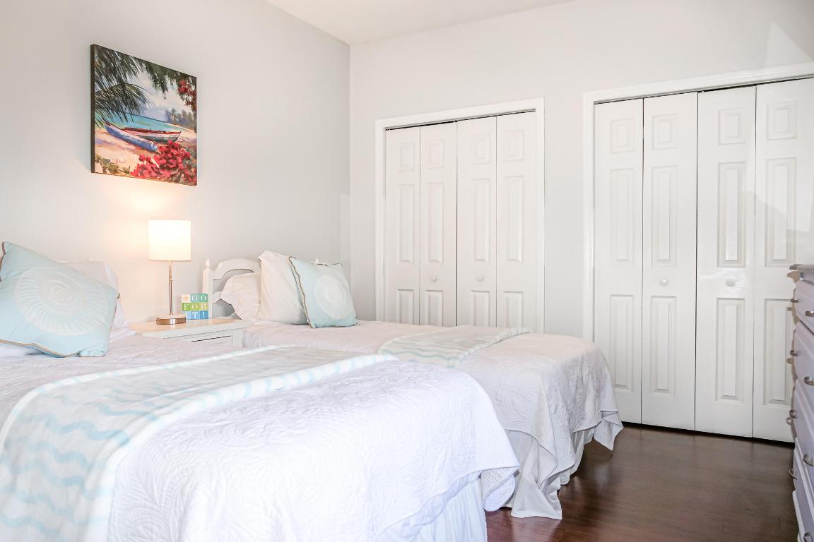 2119 SW Danforth Circle