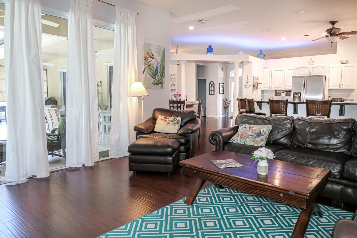 2119 SW Danforth Circle