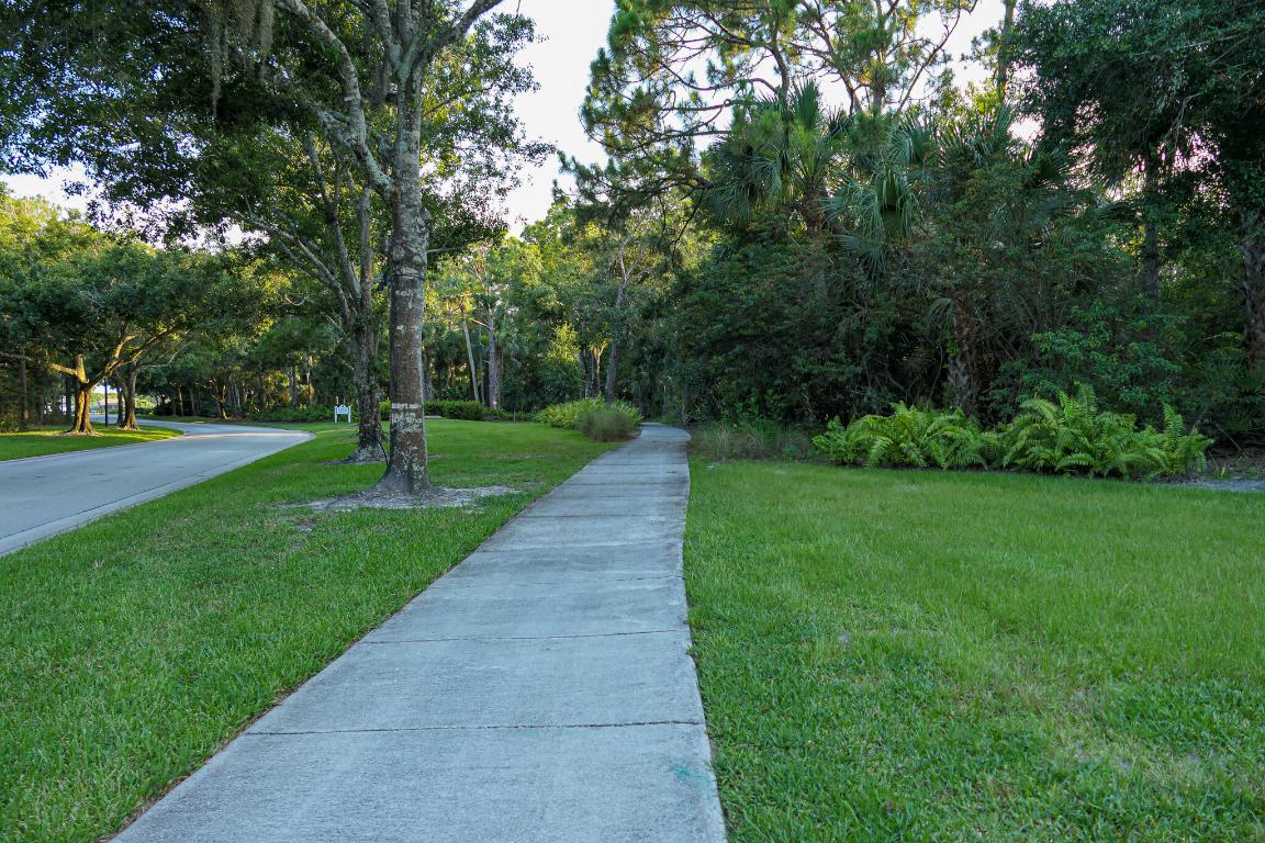 2119 SW Danforth Circle