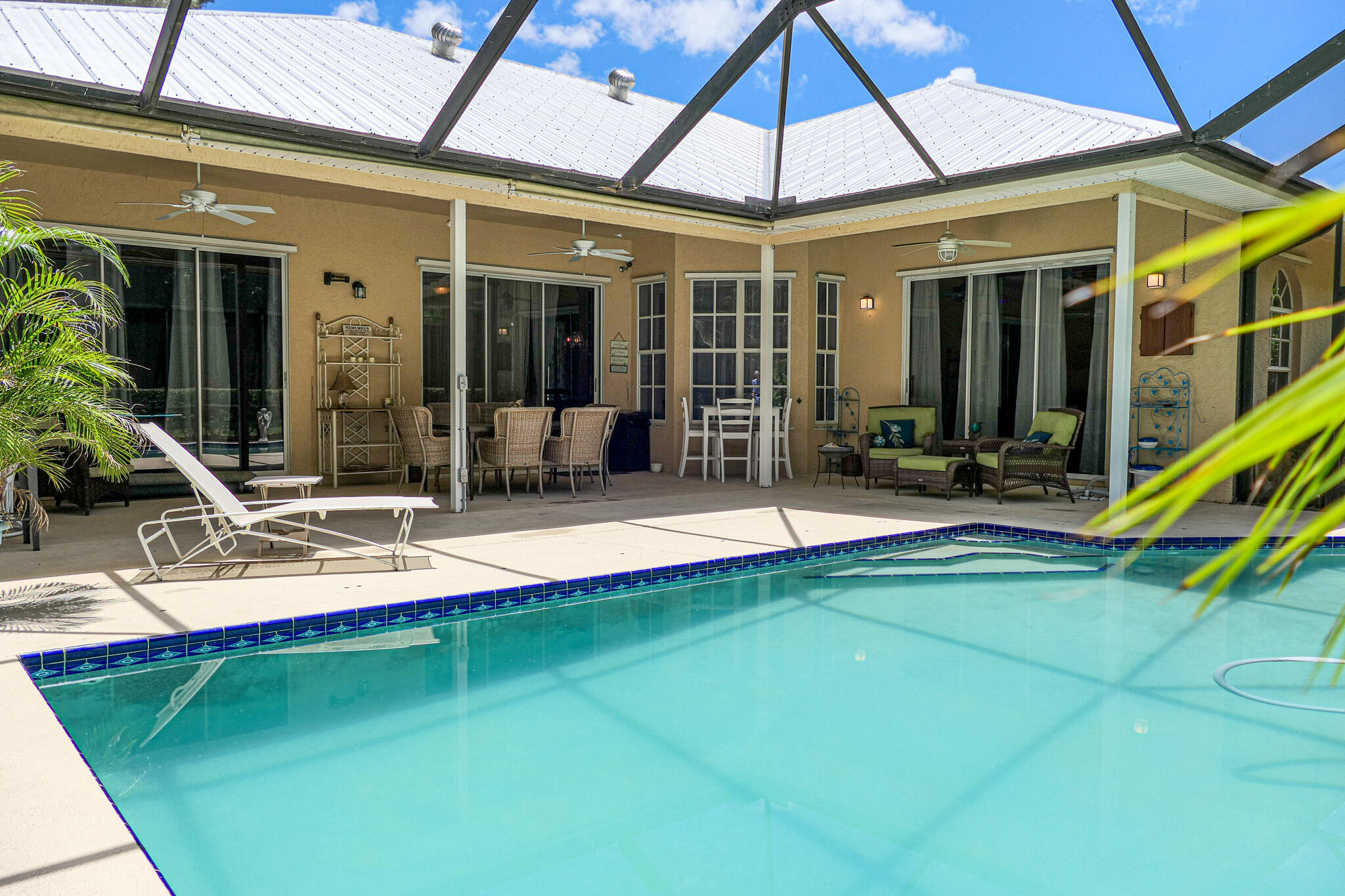 2119 SW Danforth Circle