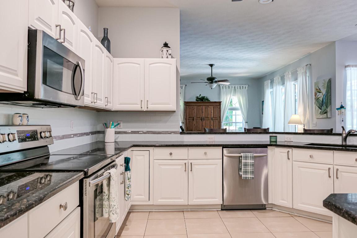 2119 SW Danforth Circle