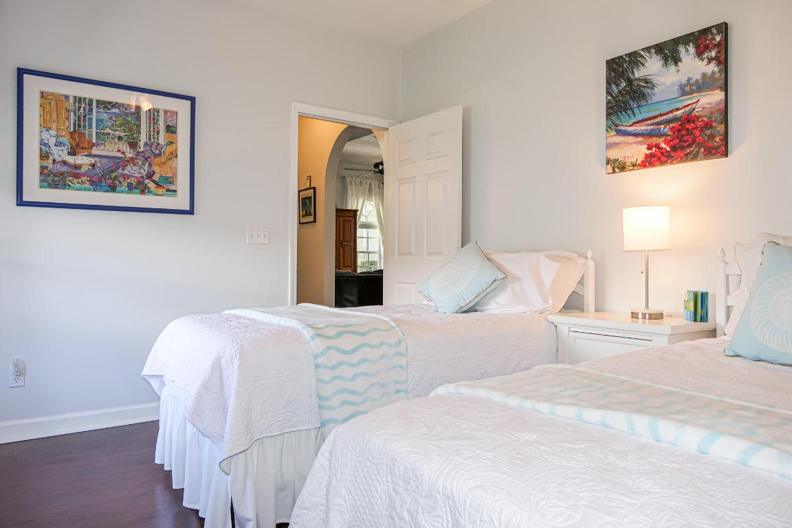 2119 SW Danforth Circle