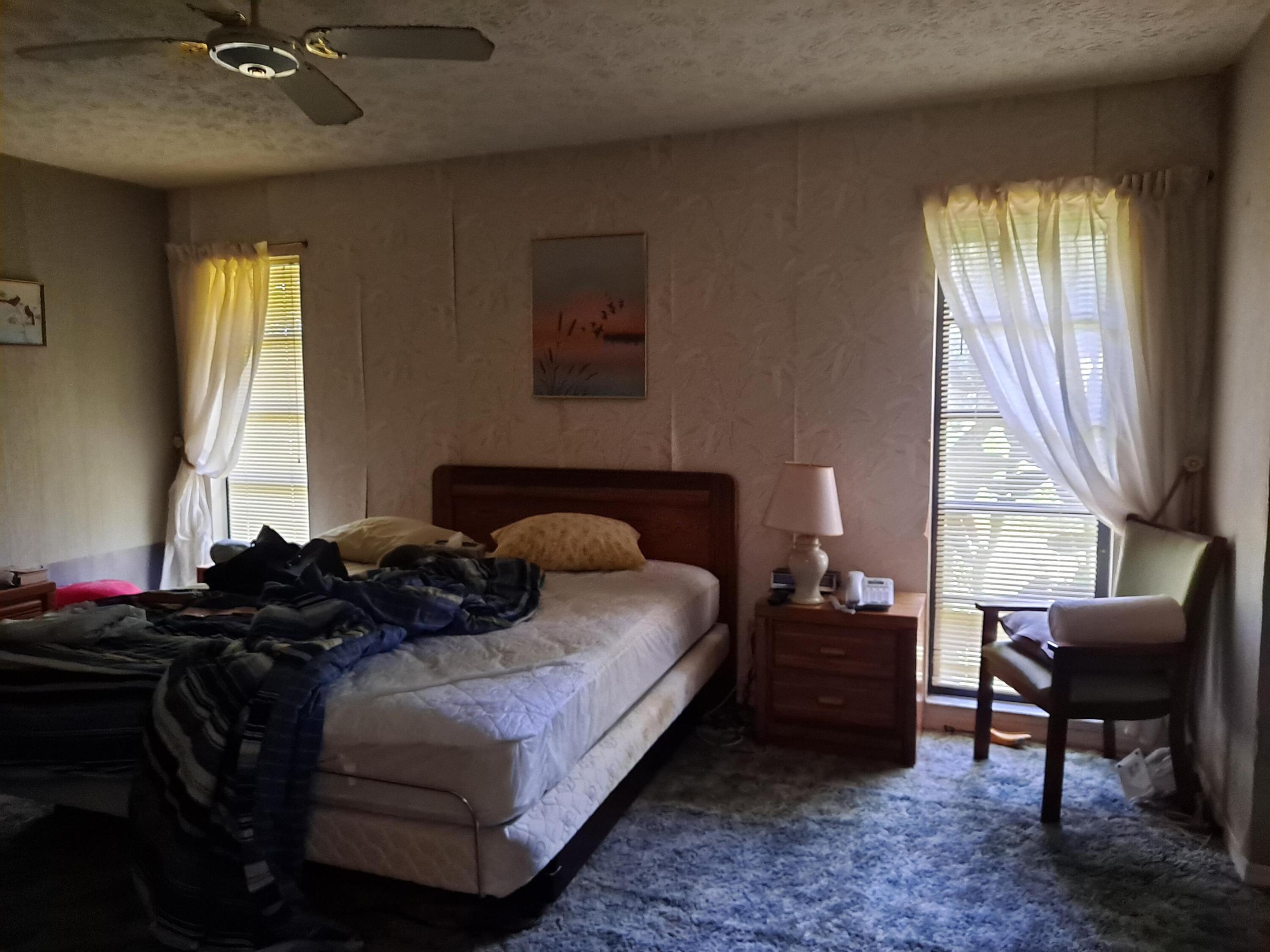 1489 SW Pine Tree Lane