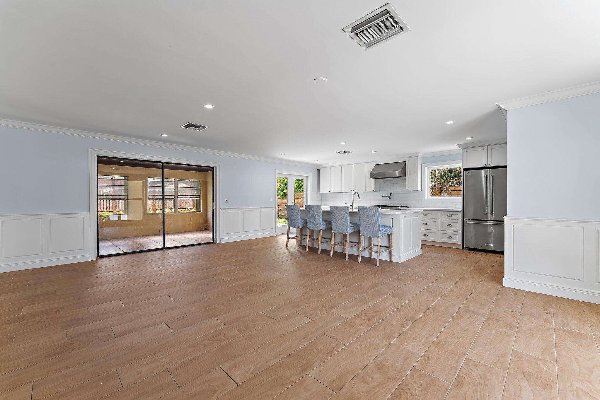 206 Circle E