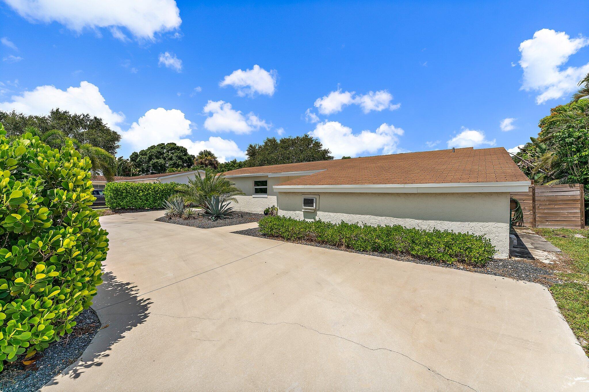206 Circle E