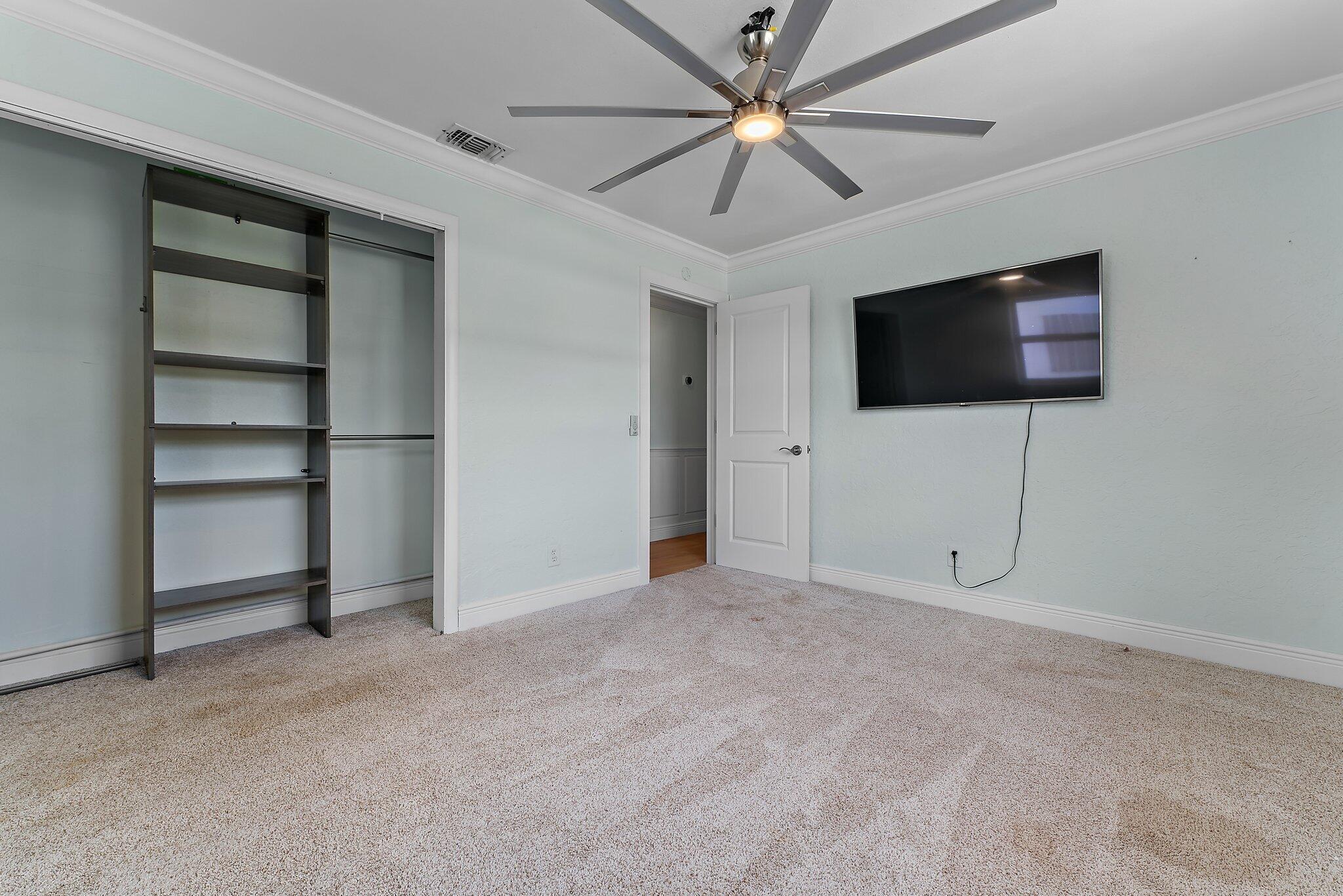 206 Circle E
