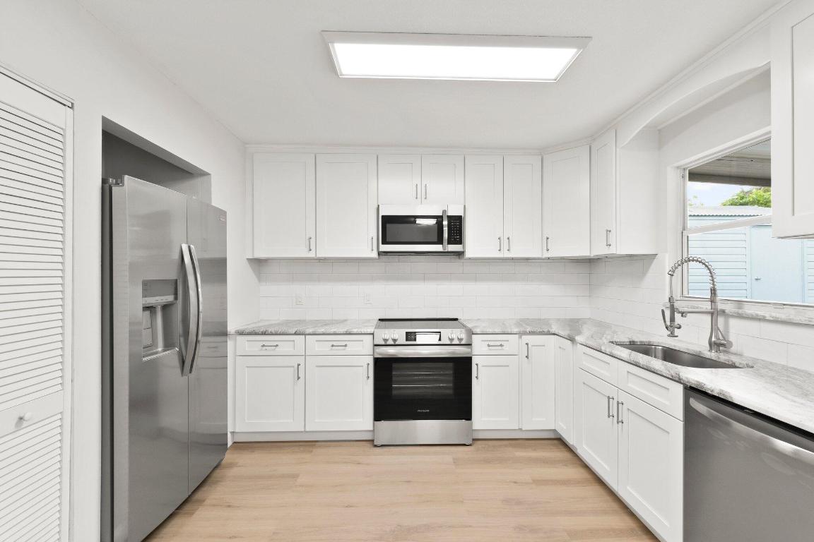 1720 NE 23rd Terrace