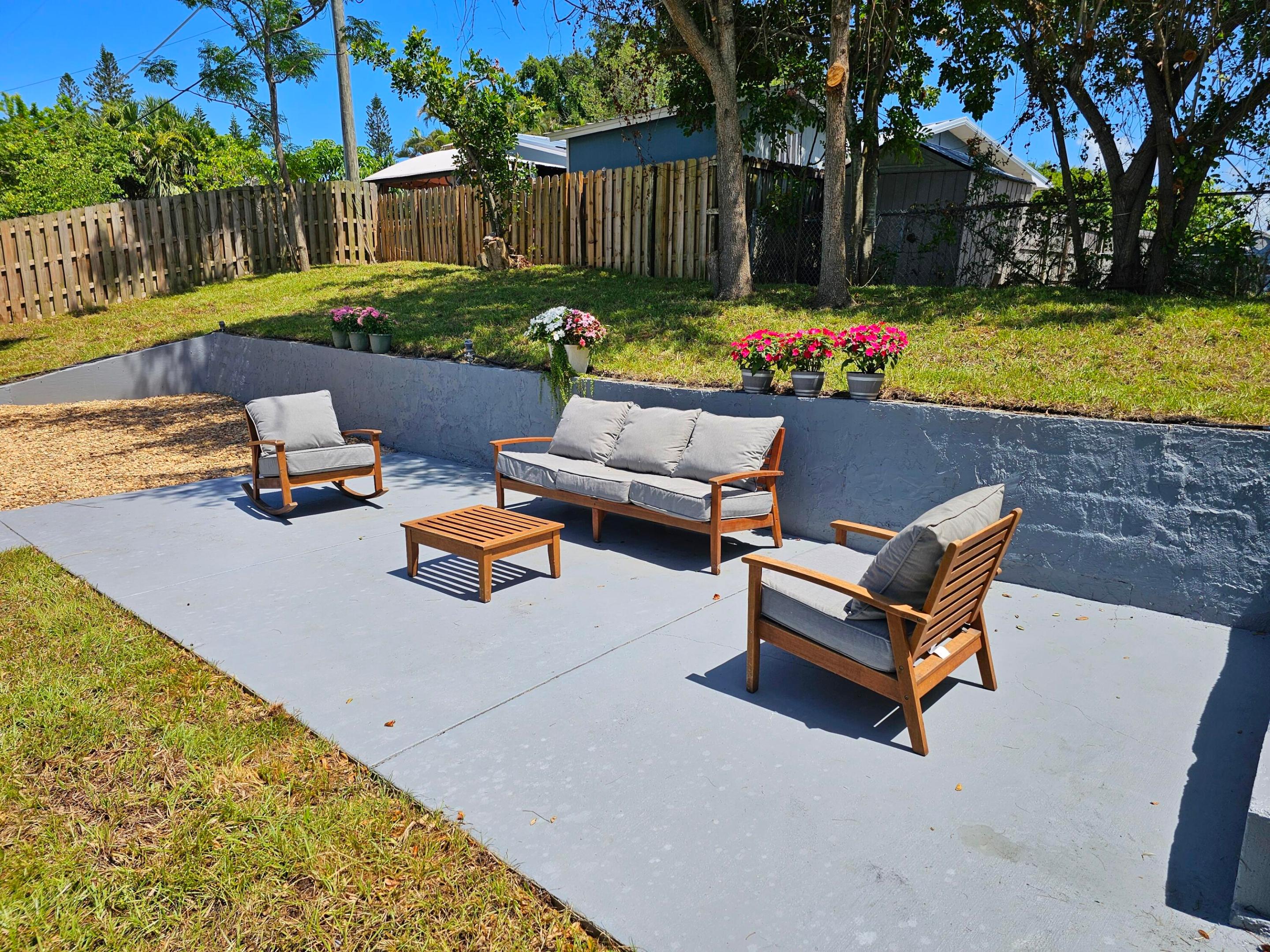 1720 NE 23rd Terrace