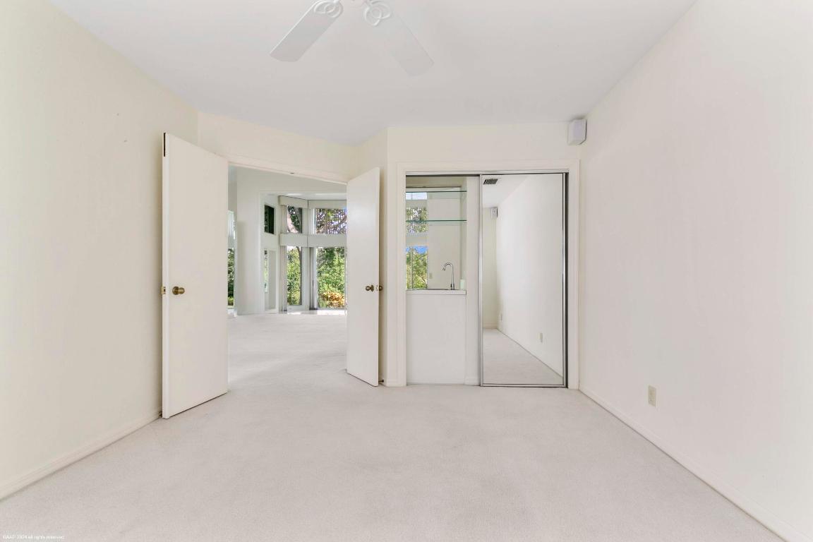 1512 NW Sweet Bay Circle