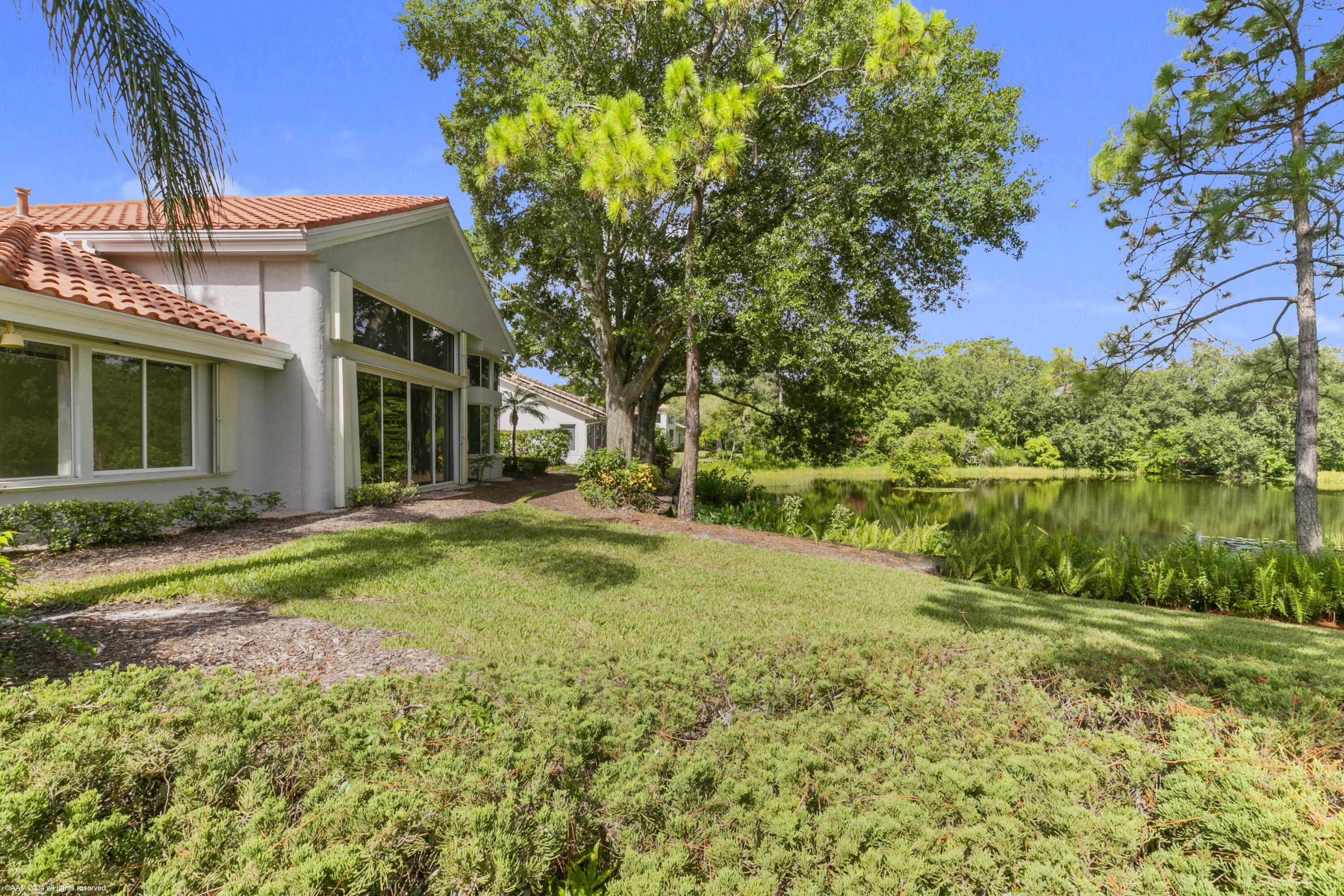 1512 NW Sweet Bay Circle