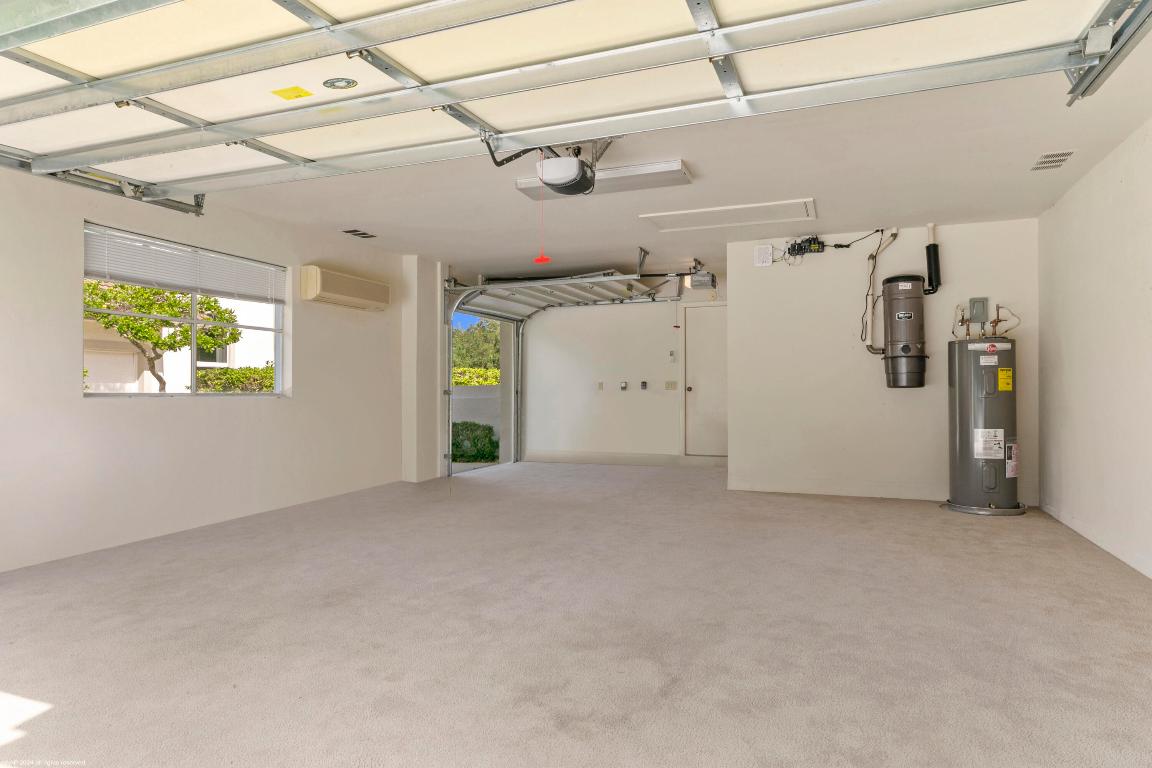 1512 NW Sweet Bay Circle