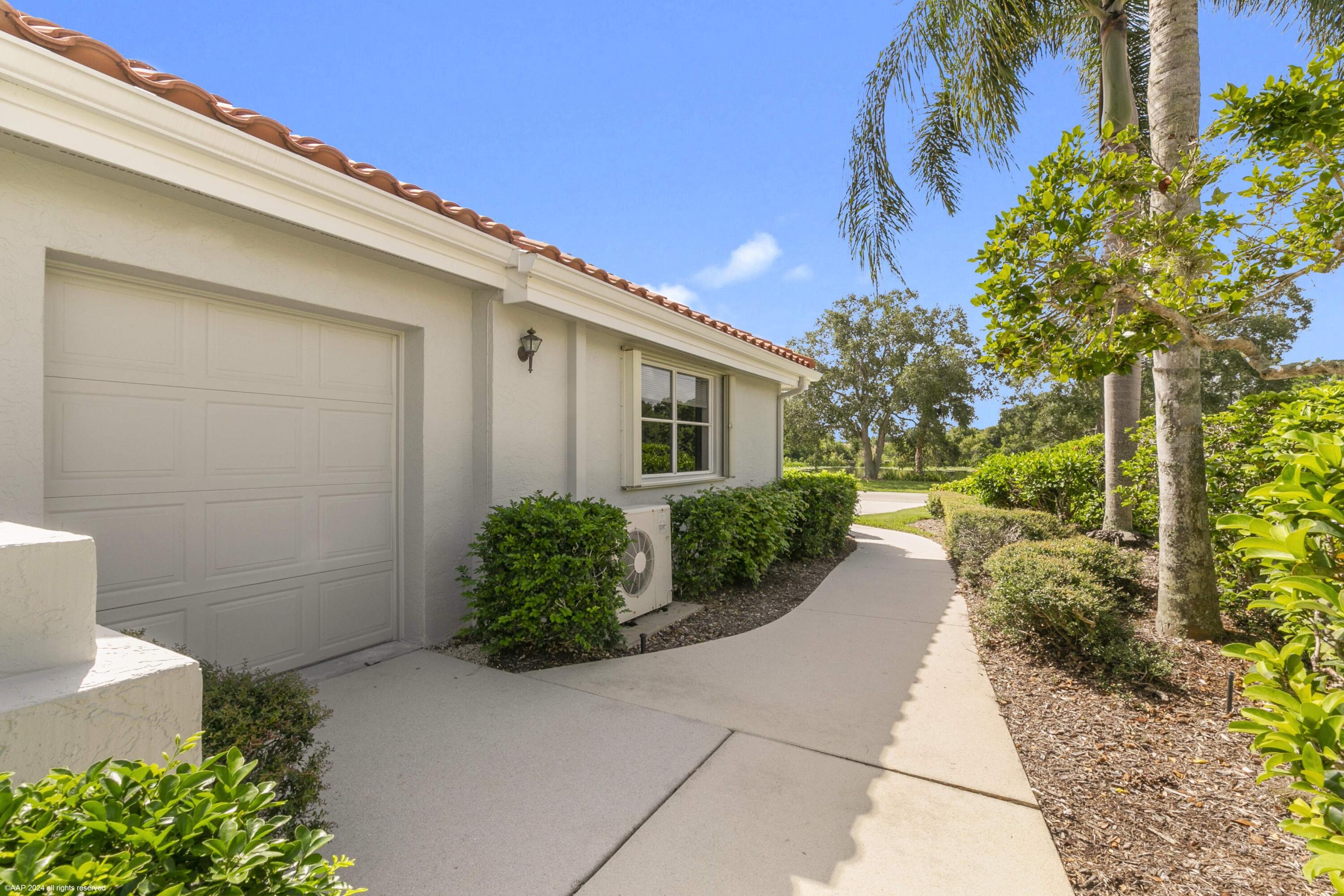 1512 NW Sweet Bay Circle