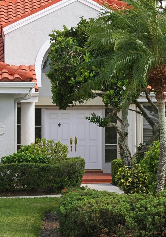 1512 NW Sweet Bay Circle