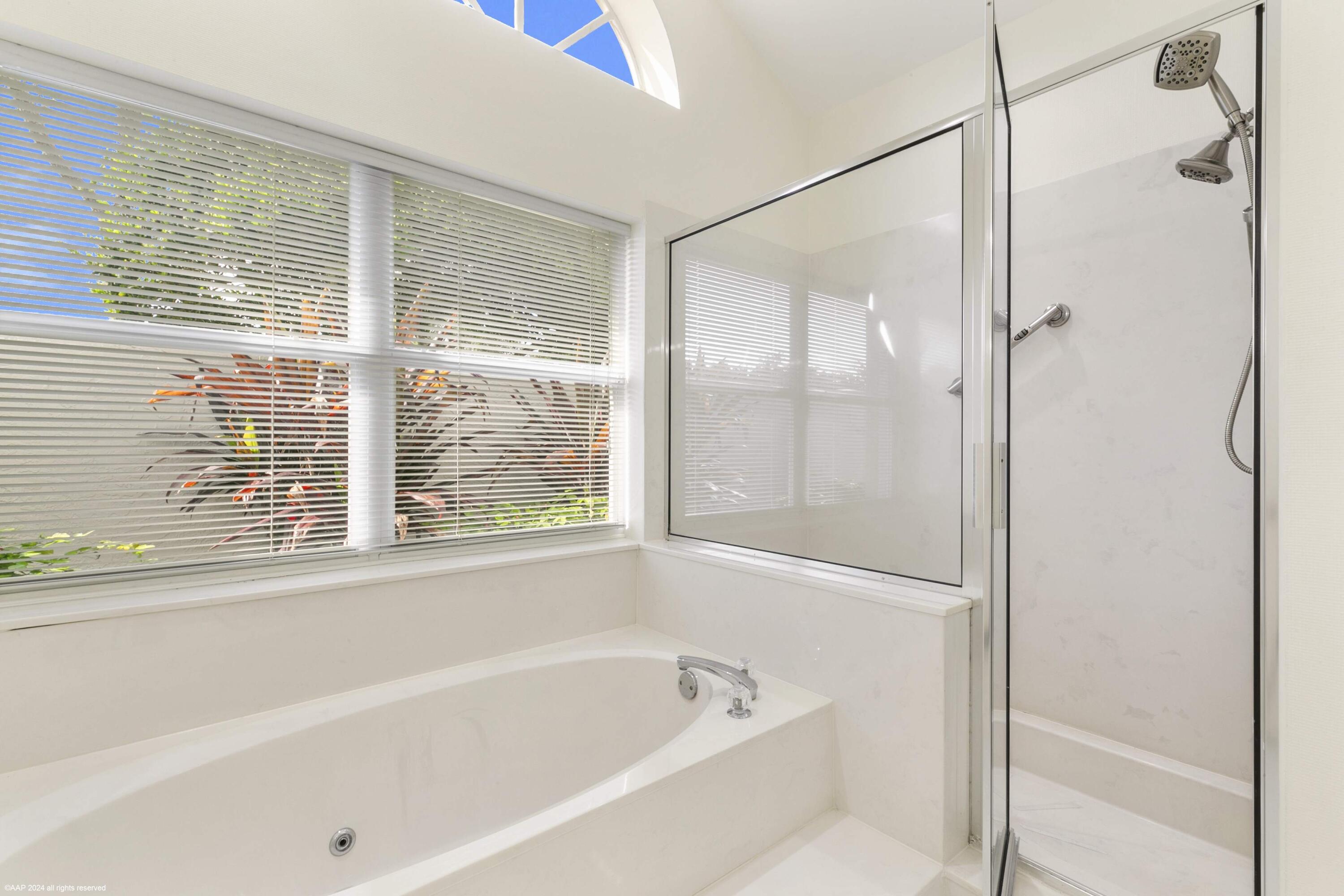 1512 NW Sweet Bay Circle