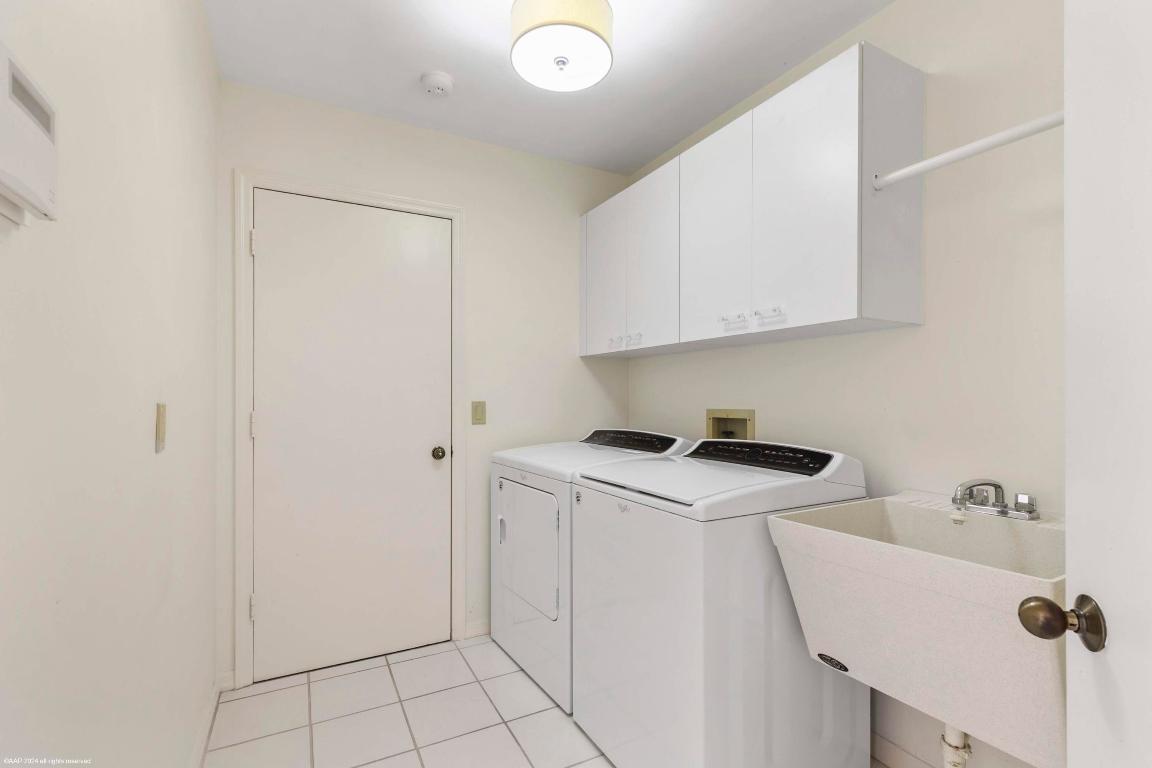 1512 NW Sweet Bay Circle