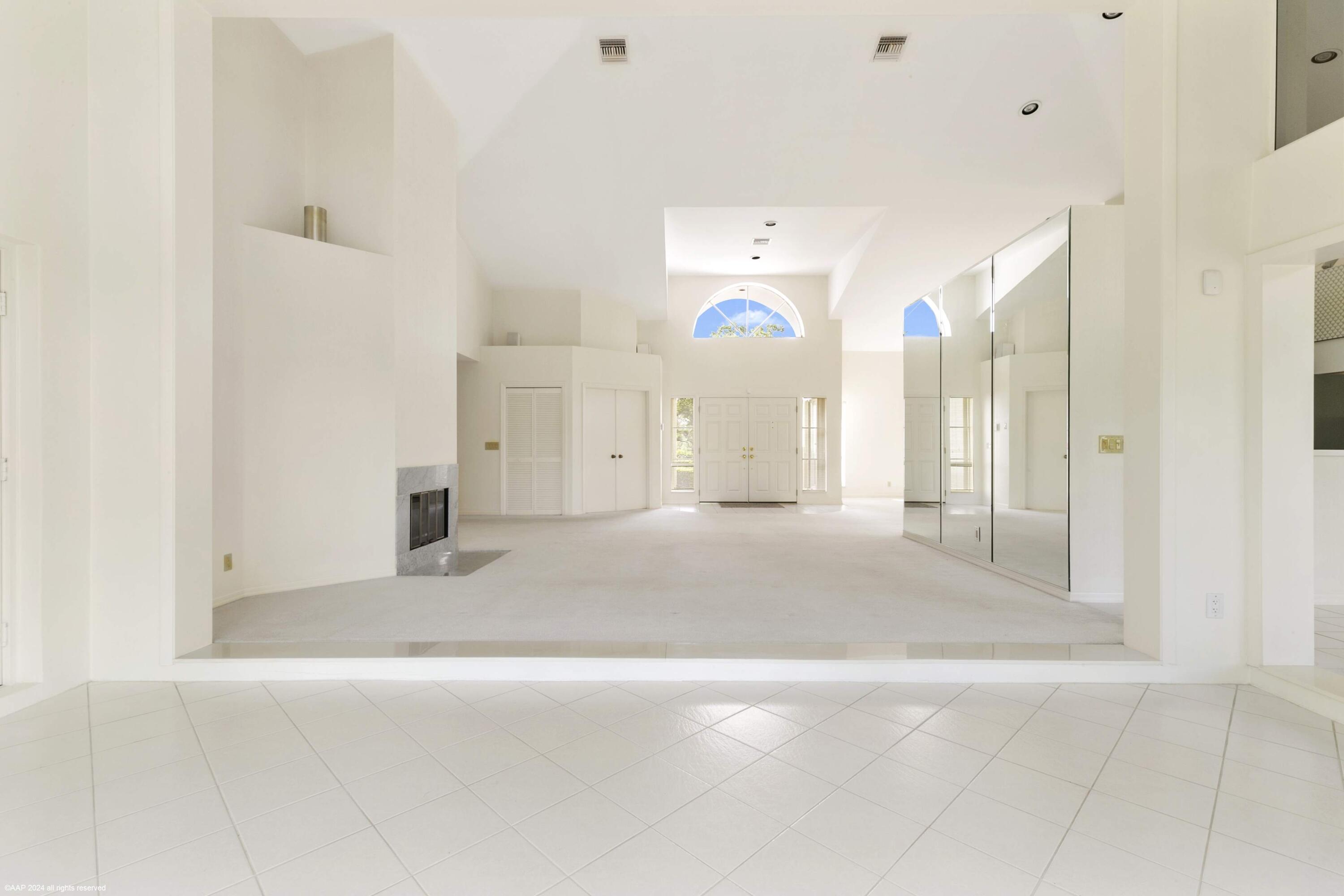1512 NW Sweet Bay Circle