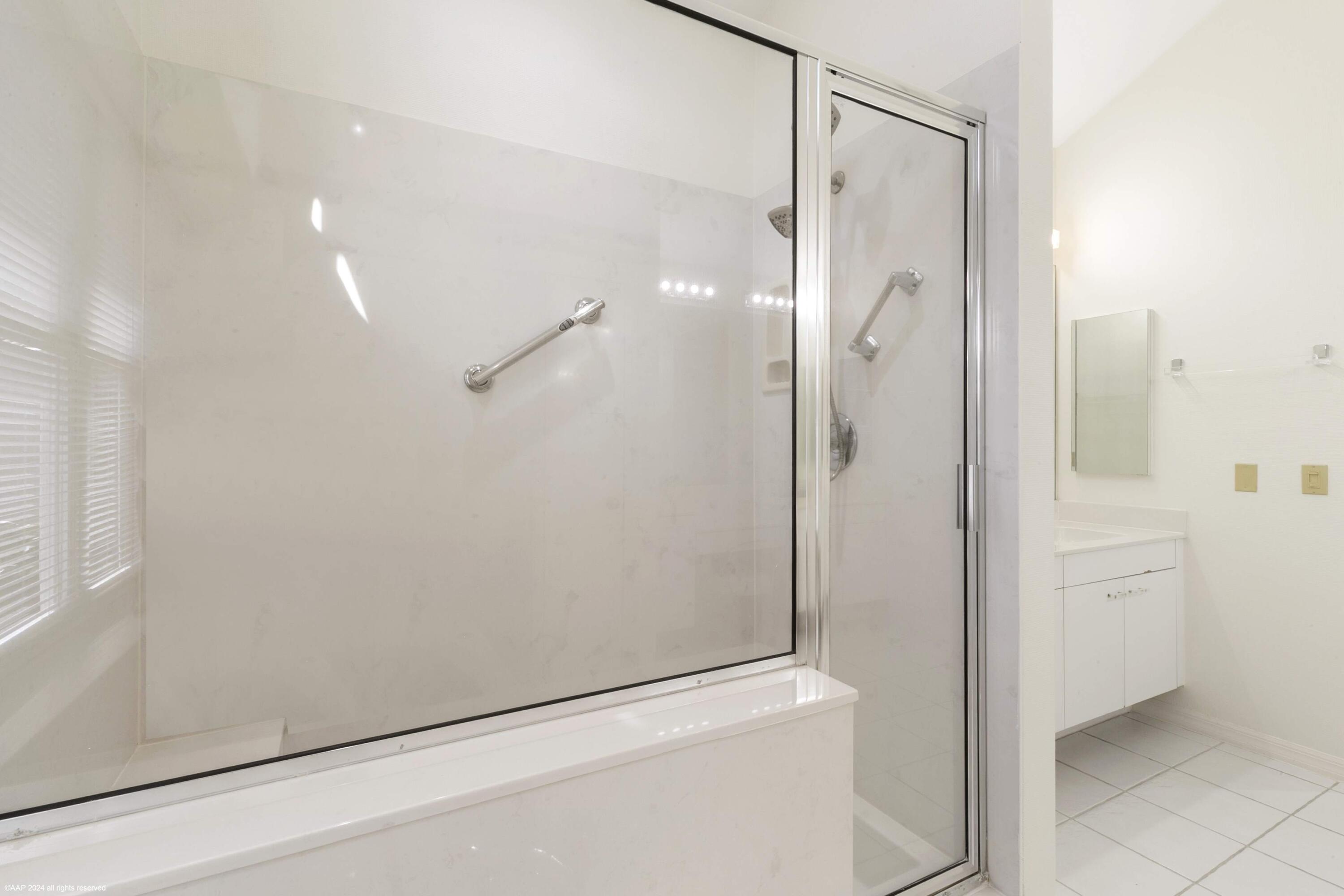 1512 NW Sweet Bay Circle