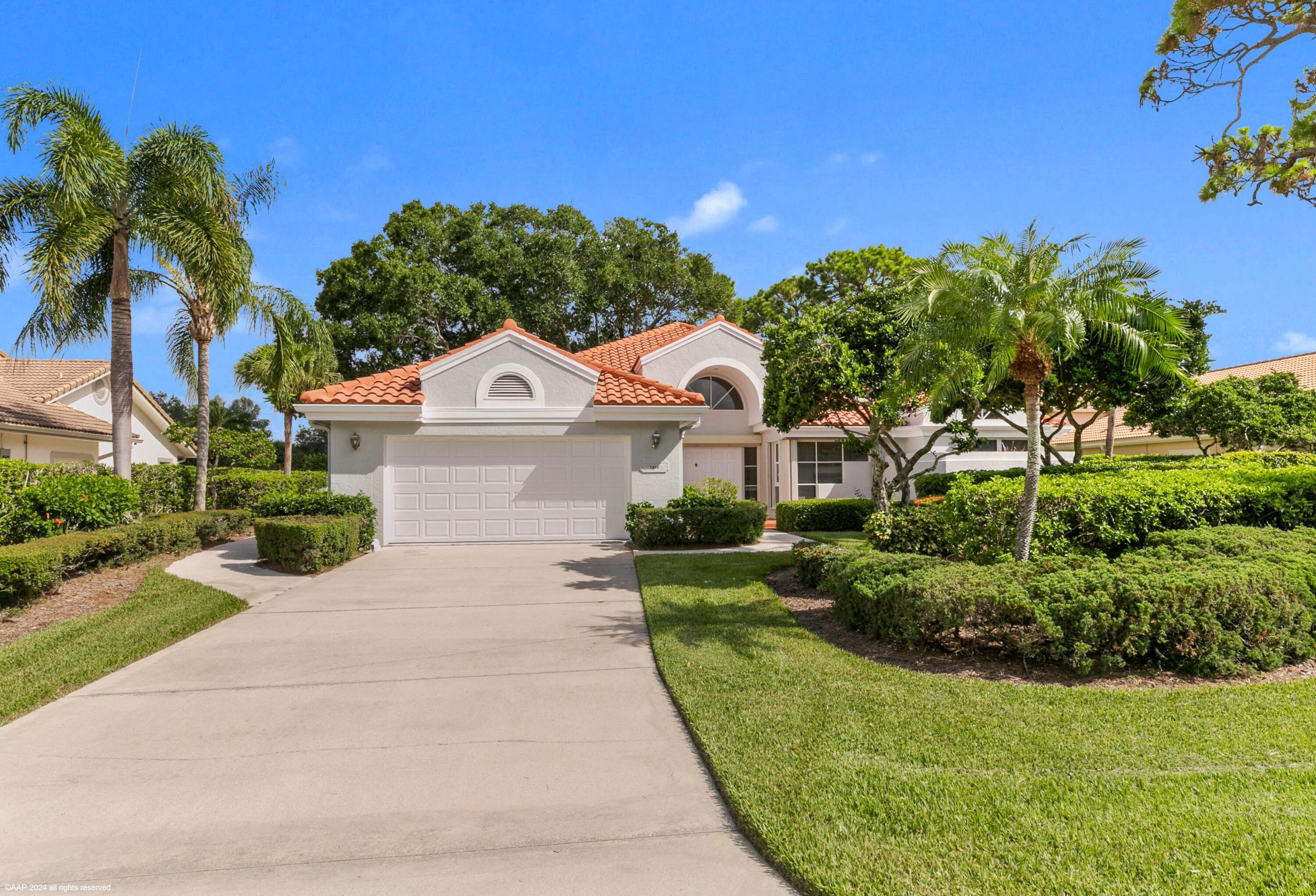 1512 NW Sweet Bay Circle