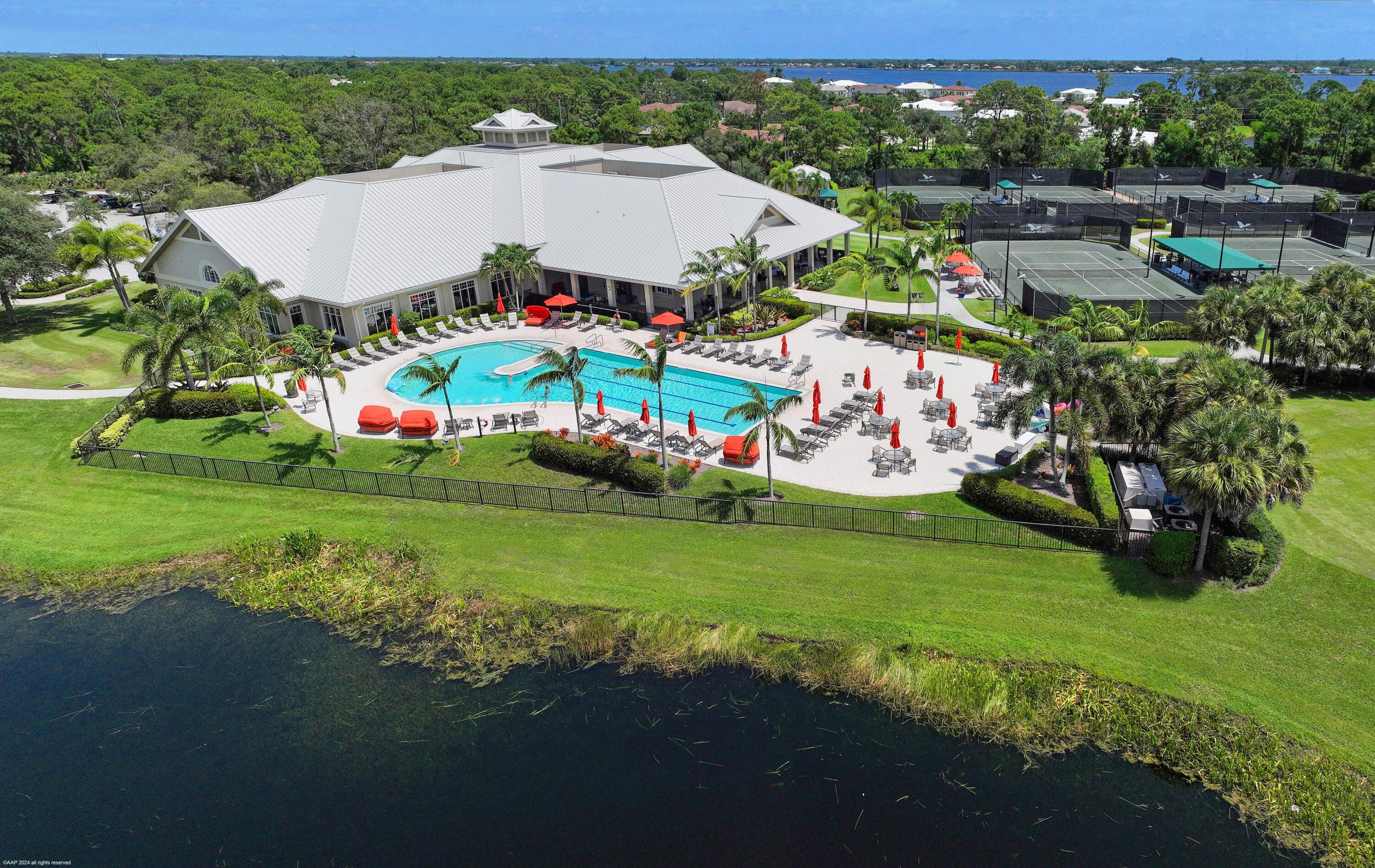 1512 NW Sweet Bay Circle