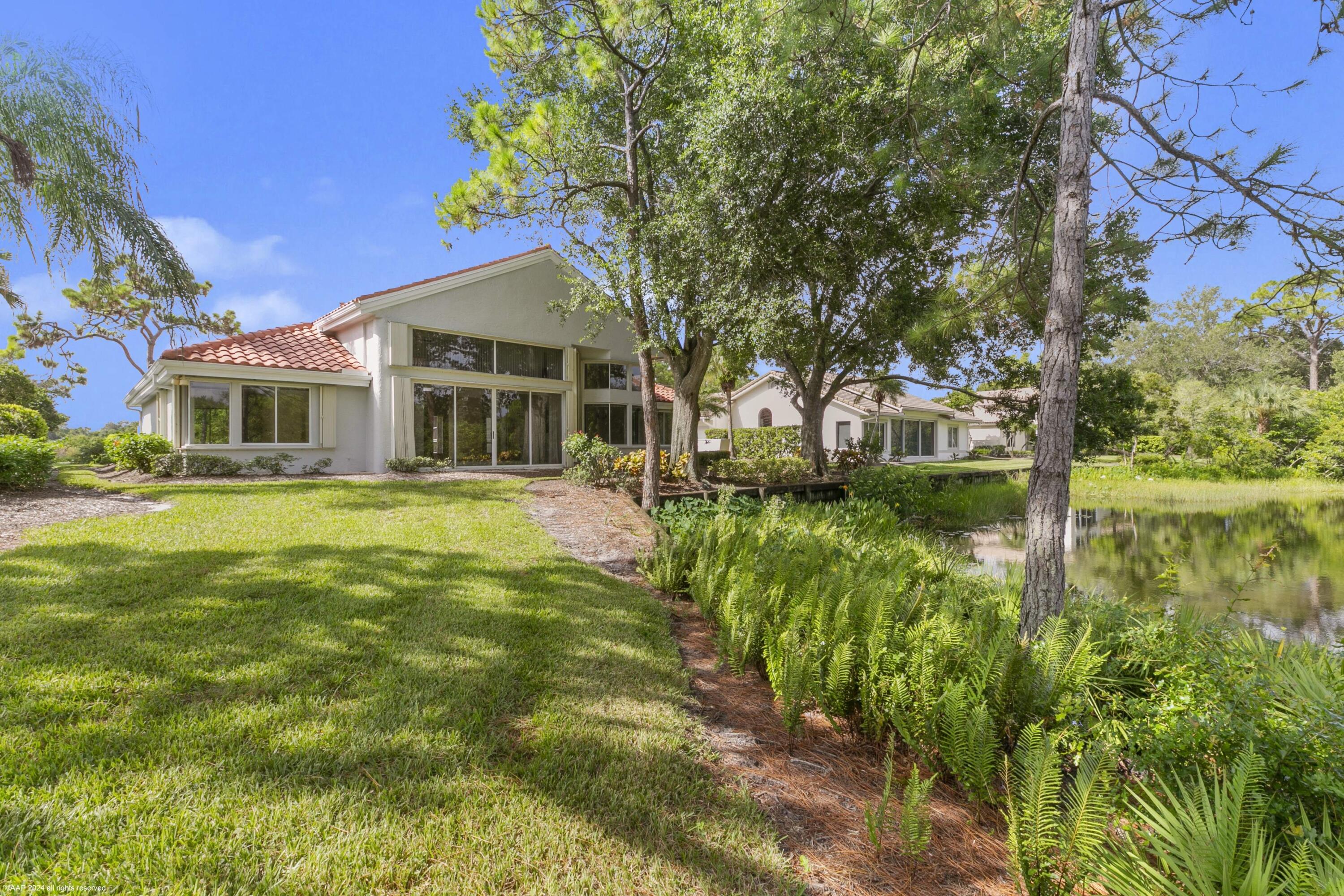 1512 NW Sweet Bay Circle