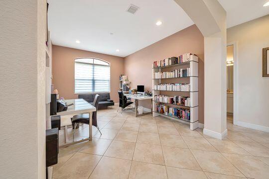 2176 NW Diamond Creek Way