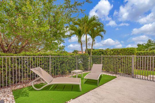 2176 NW Diamond Creek Way