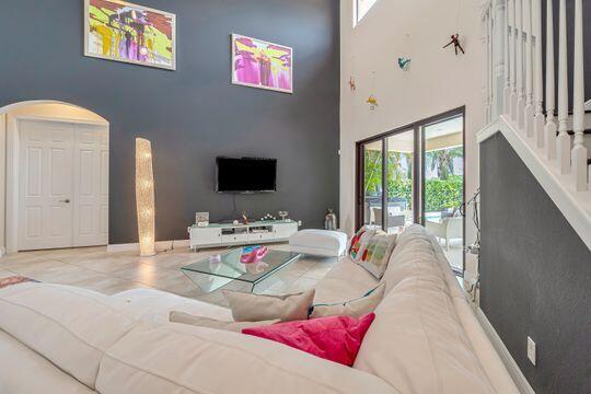 2176 NW Diamond Creek Way