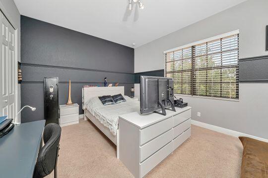 2176 NW Diamond Creek Way