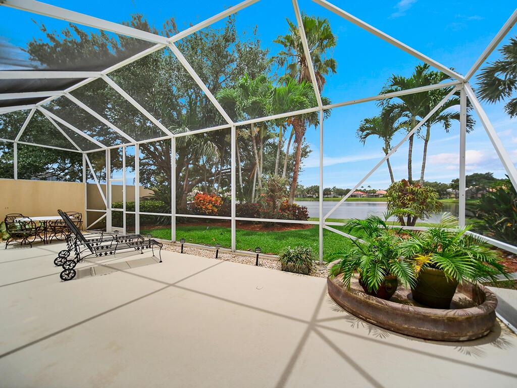 1466 SW Eagleglen Place