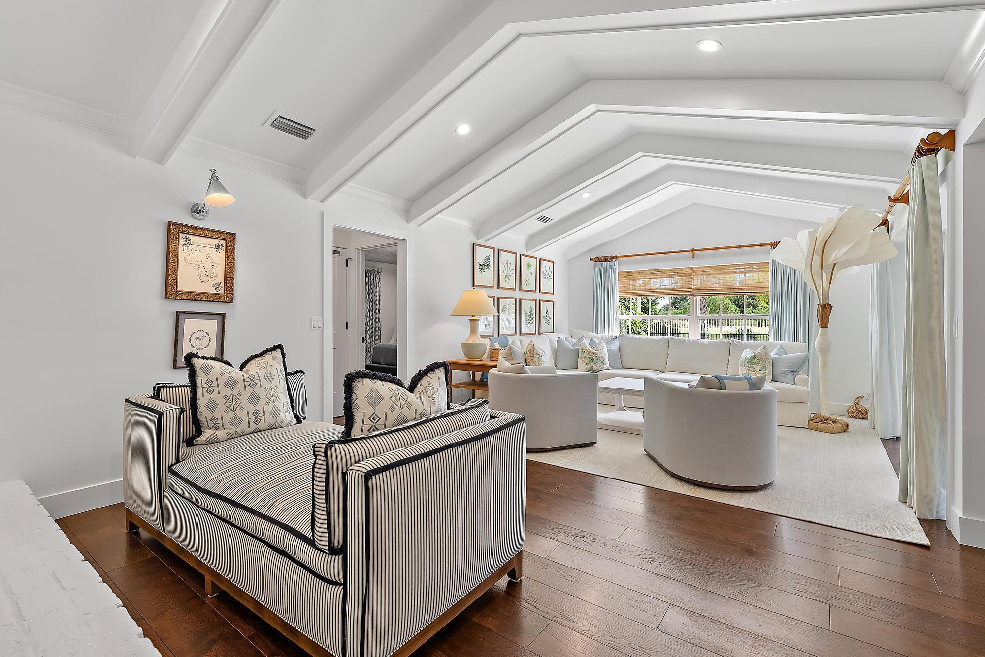 168 SE Turtle Creek Drive