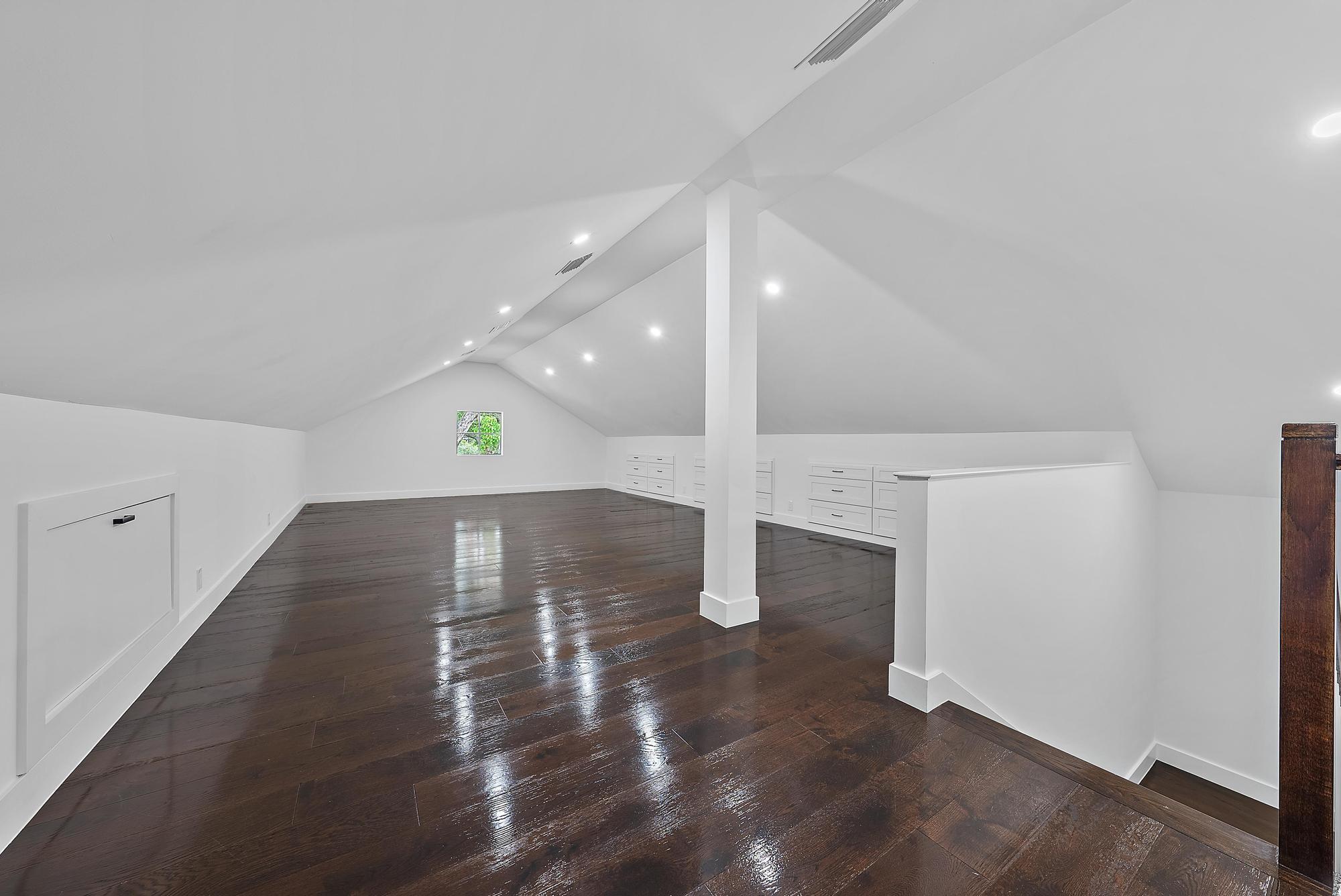 168 SE Turtle Creek Drive