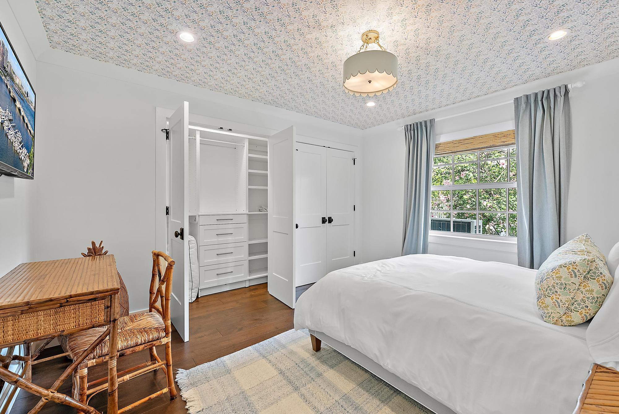 168 SE Turtle Creek Drive