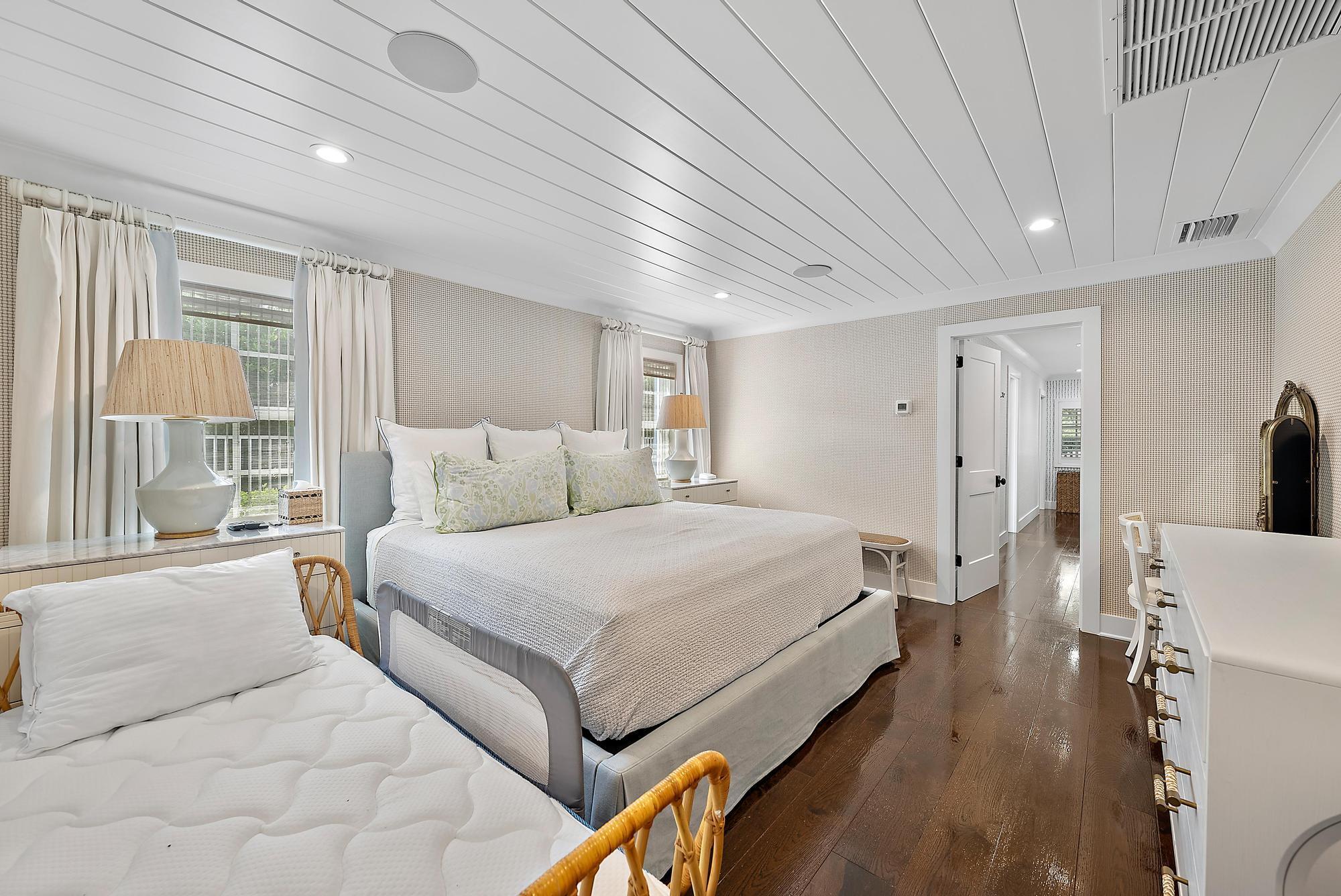 168 SE Turtle Creek Drive