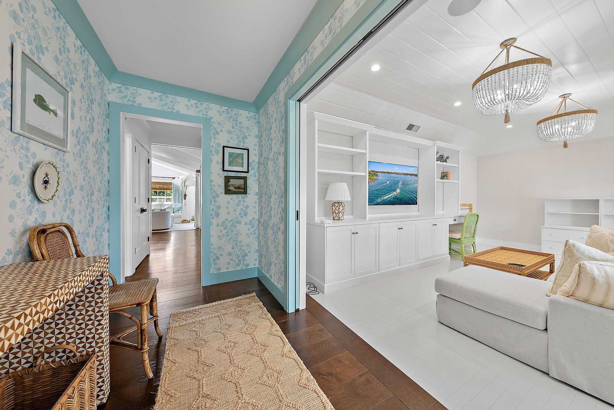 168 SE Turtle Creek Drive